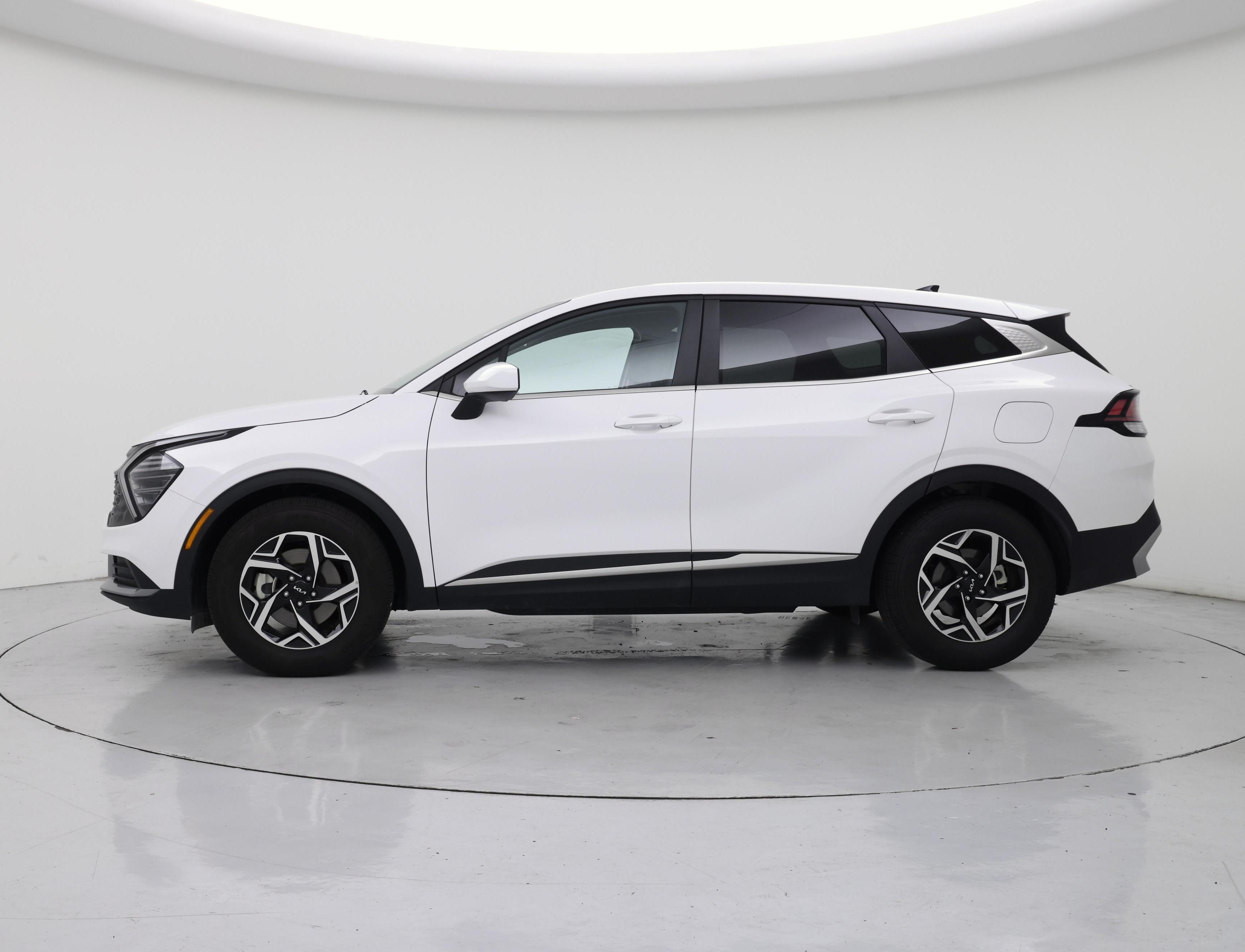 Thumbnail: 2025 Kia Sportage - 3
