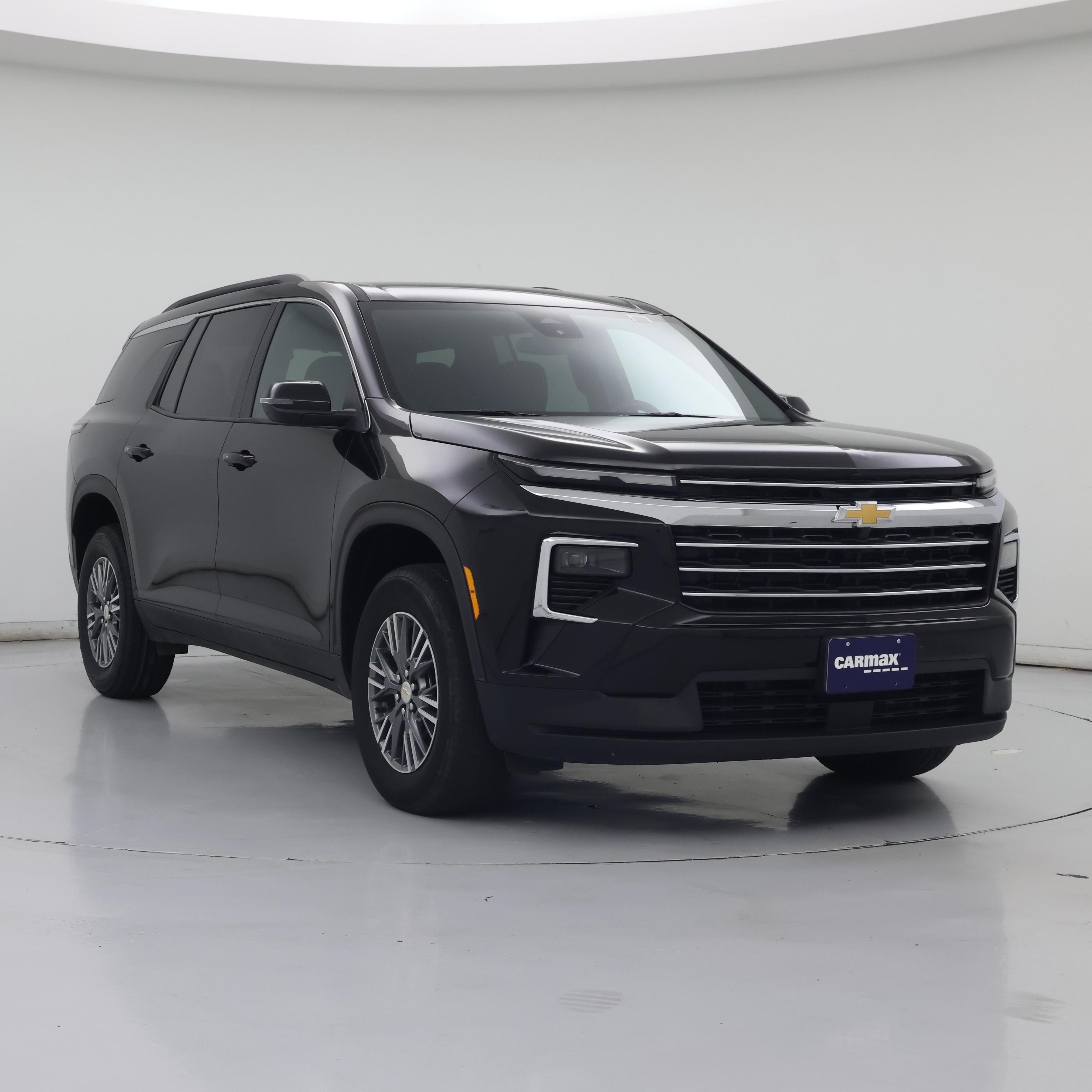 Black 2025 Chevrolet Traverse LT FWD SUV / Crossover Front-Wheel Drive Automatic