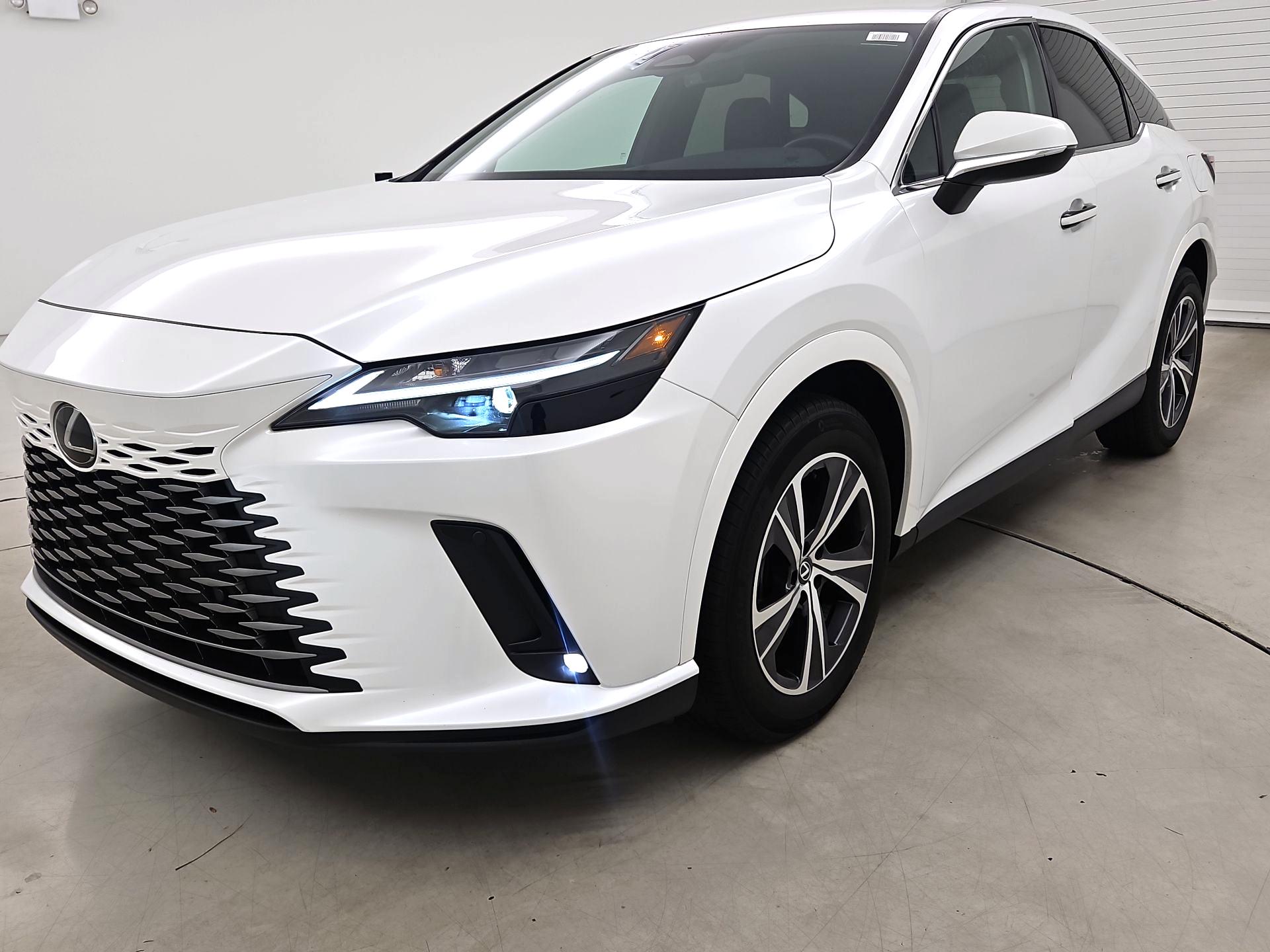 Thumbnail: 2025 Lexus RX - 3