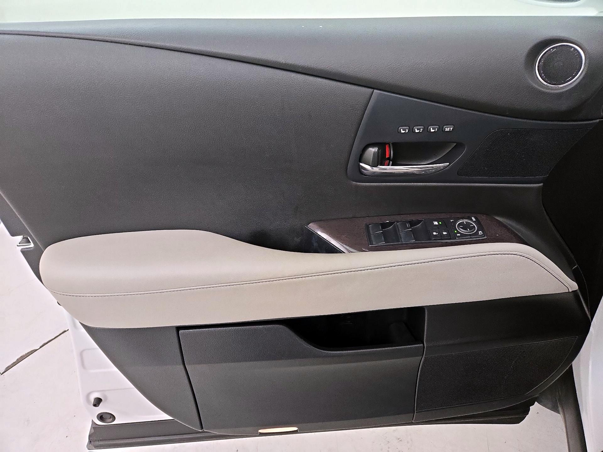 Thumbnail: 2015 Lexus RX - 12