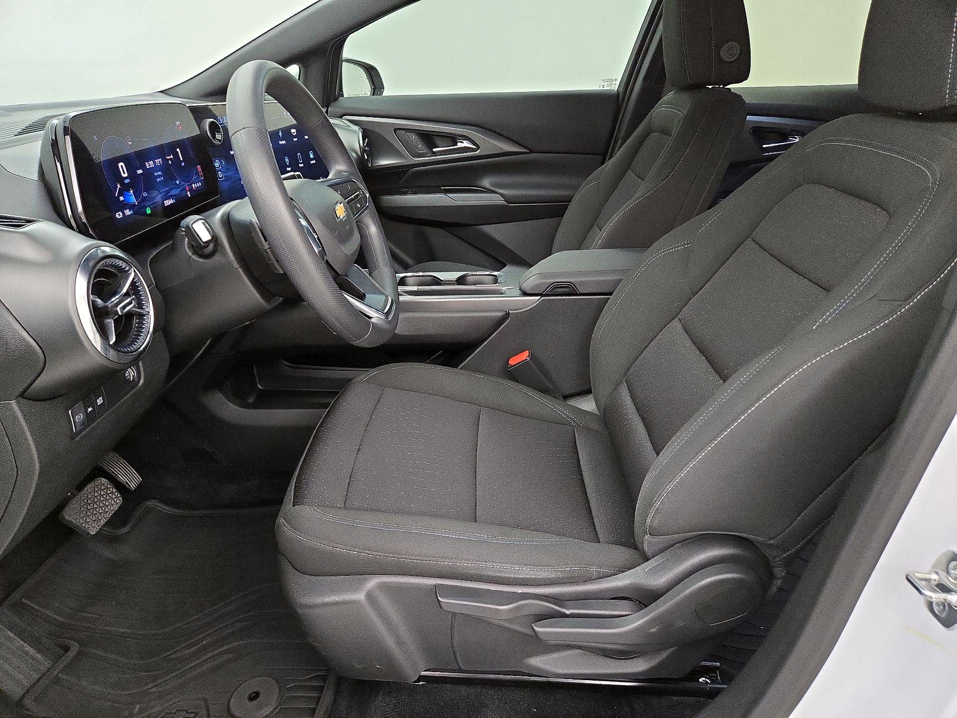 Thumbnail: 2025 Chevrolet Equinox - 11