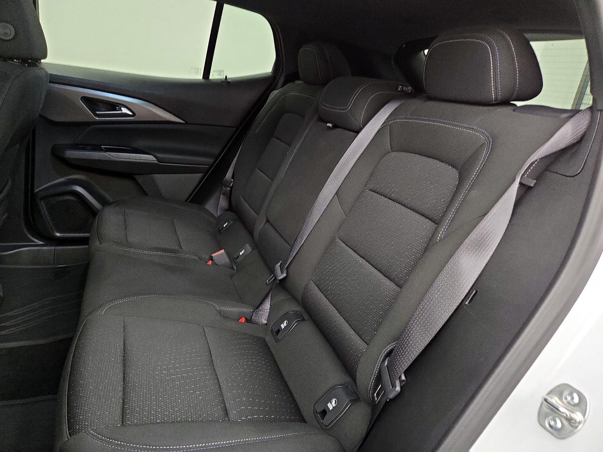 Thumbnail: 2025 Chevrolet Equinox - 19