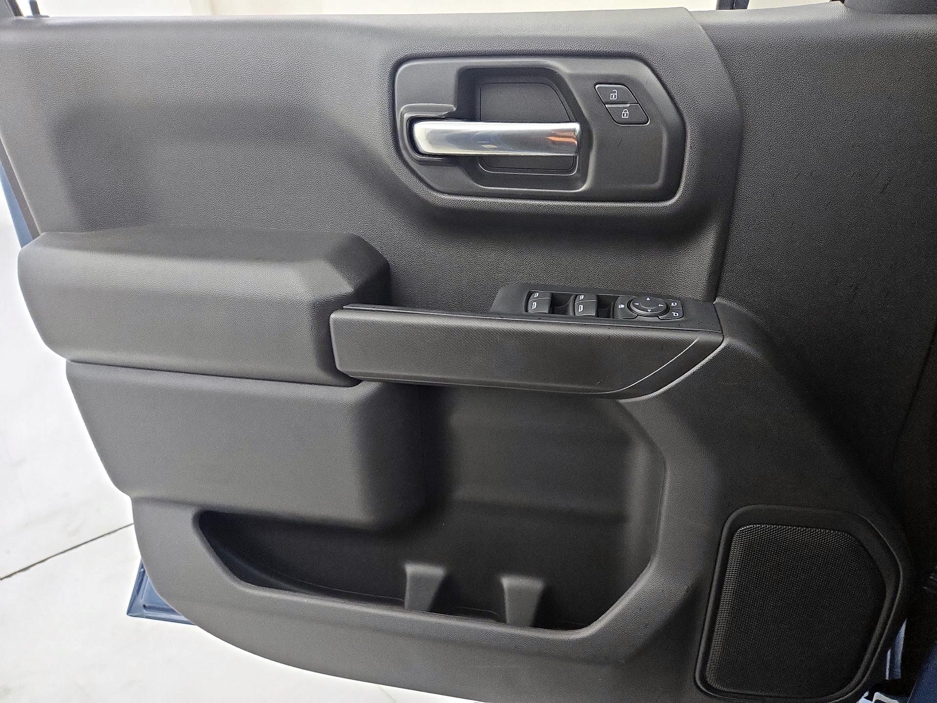 Thumbnail: 2024 Chevrolet Silverado 1500 - 12