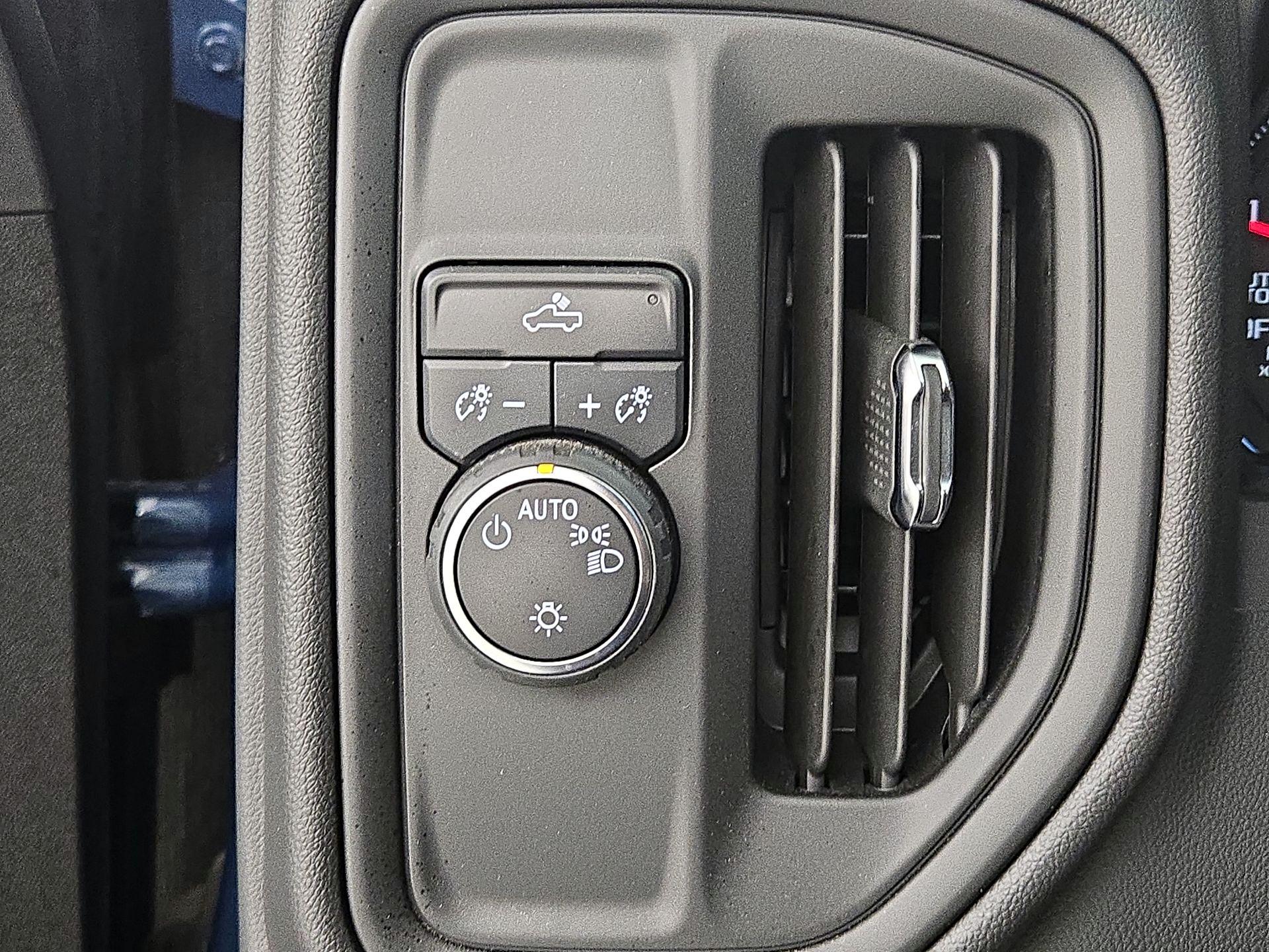 Thumbnail: 2024 Chevrolet Silverado 1500 - 13