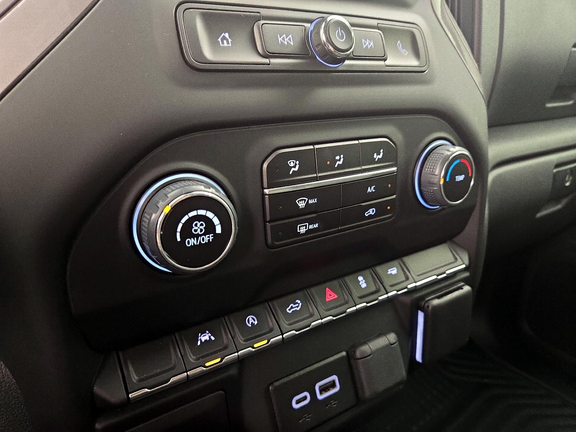 Thumbnail: 2024 Chevrolet Silverado 1500 - 16