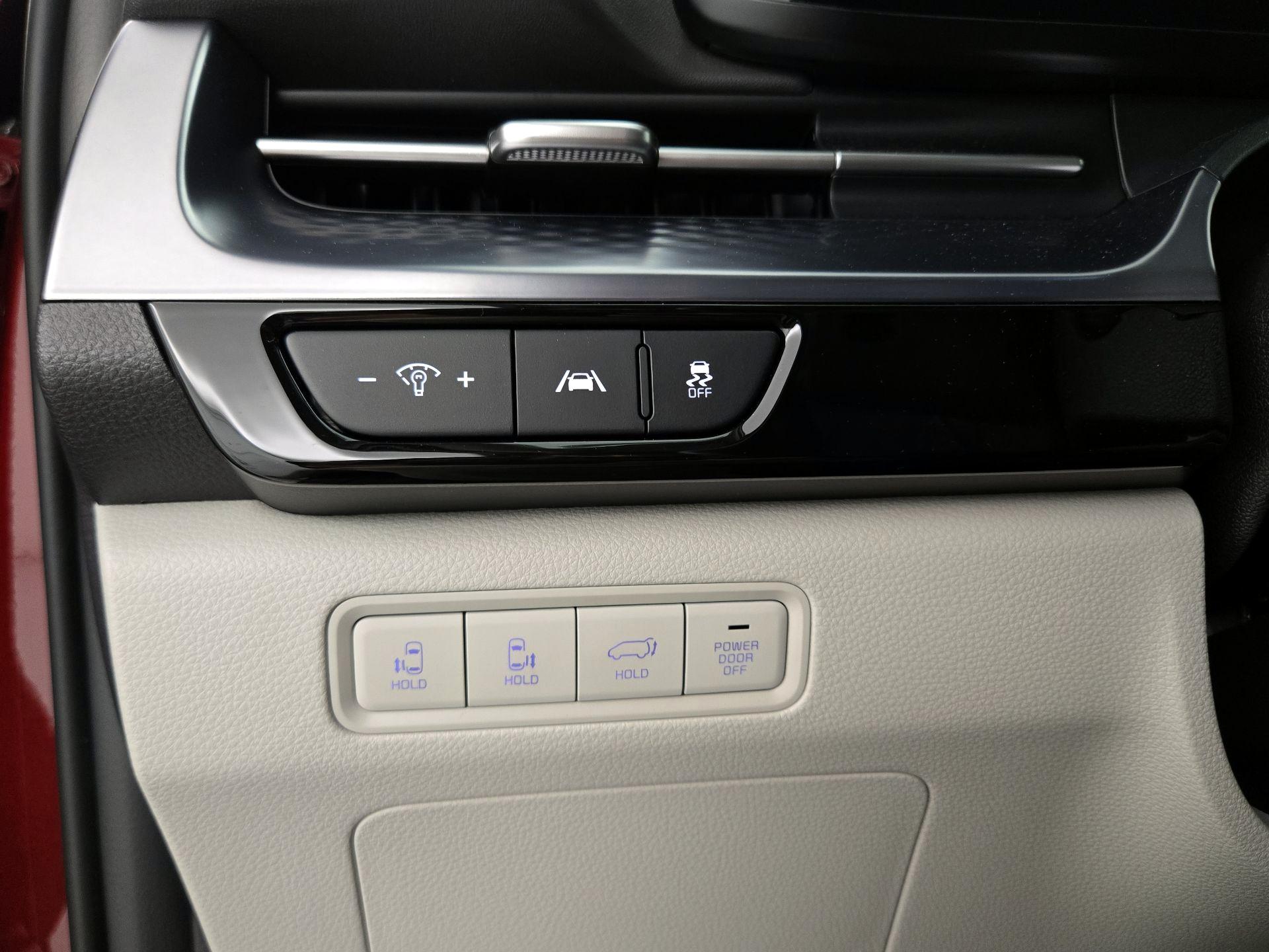 Thumbnail: 2024 Kia Carnival - 13