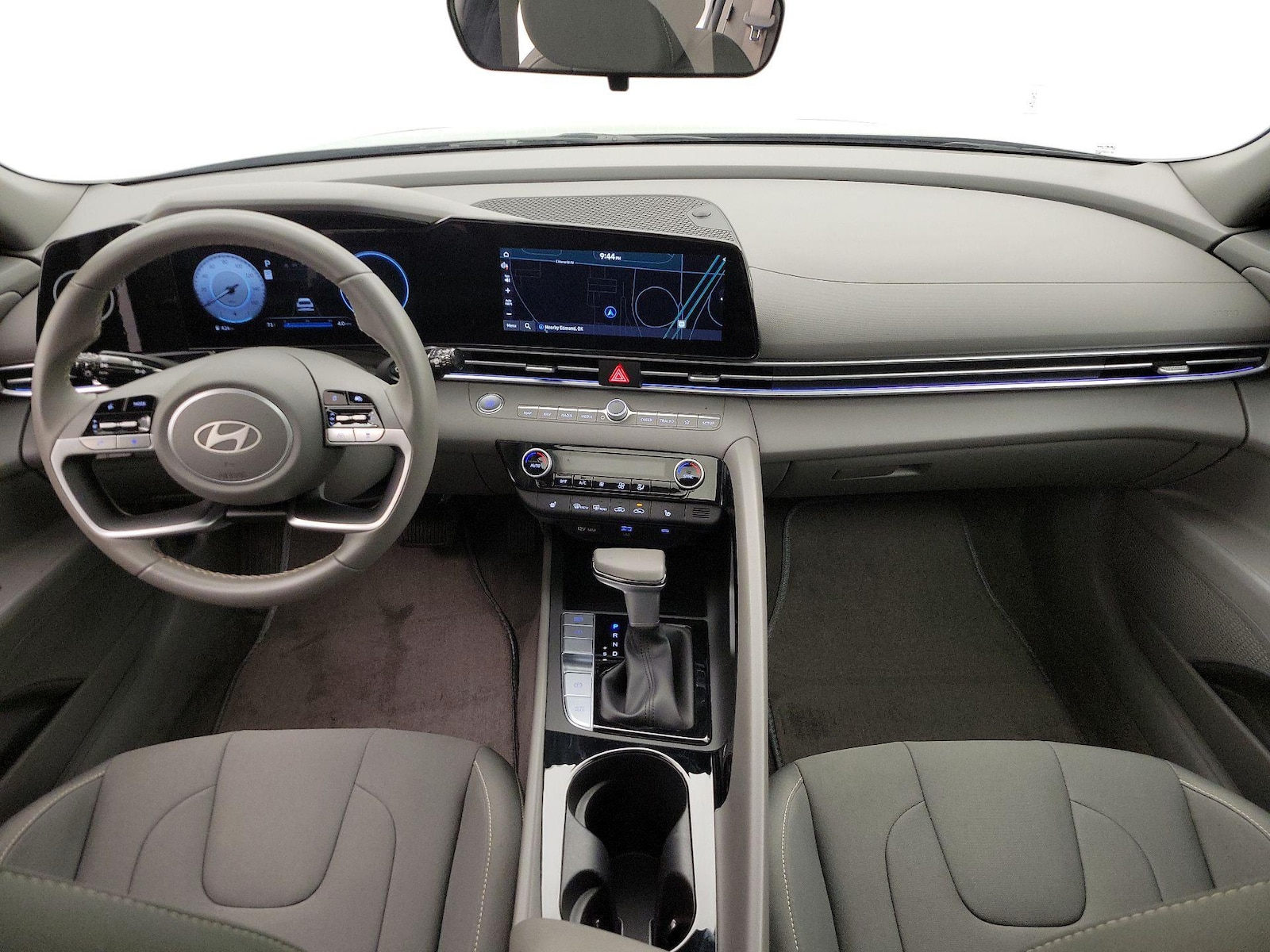 2025 Hyundai Elantra SEL - Photo 10