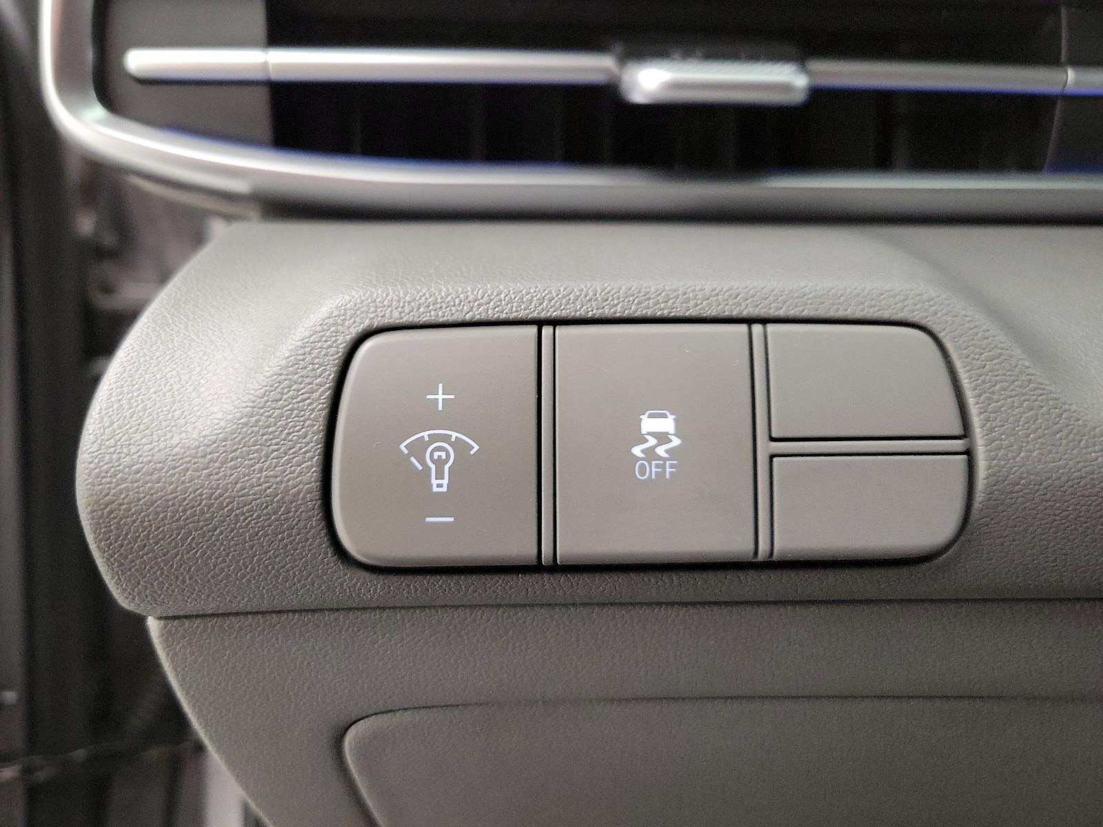 2025 Hyundai Elantra SEL - Photo 14