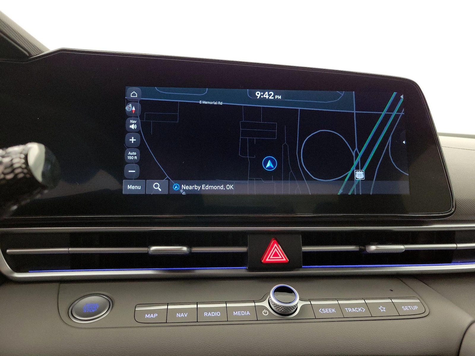 2025 Hyundai Elantra SEL - Photo 15