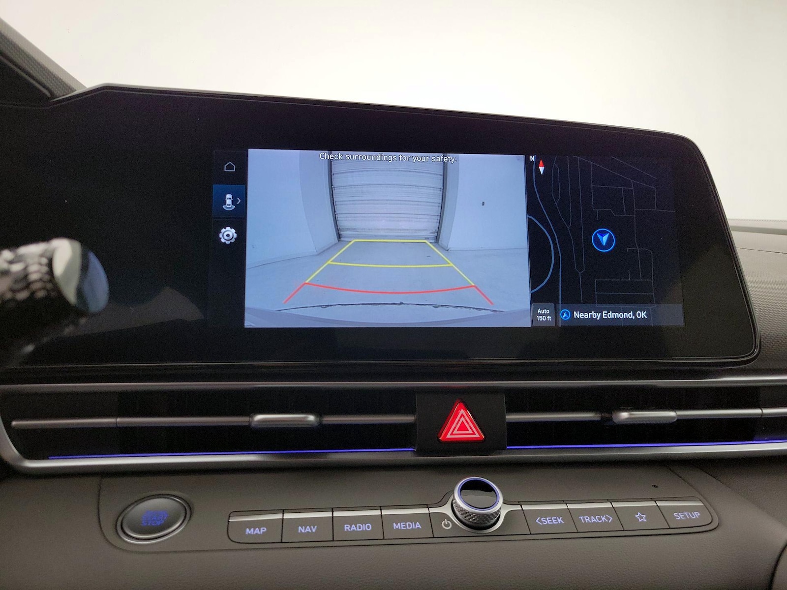 2025 Hyundai Elantra SEL - Photo 16