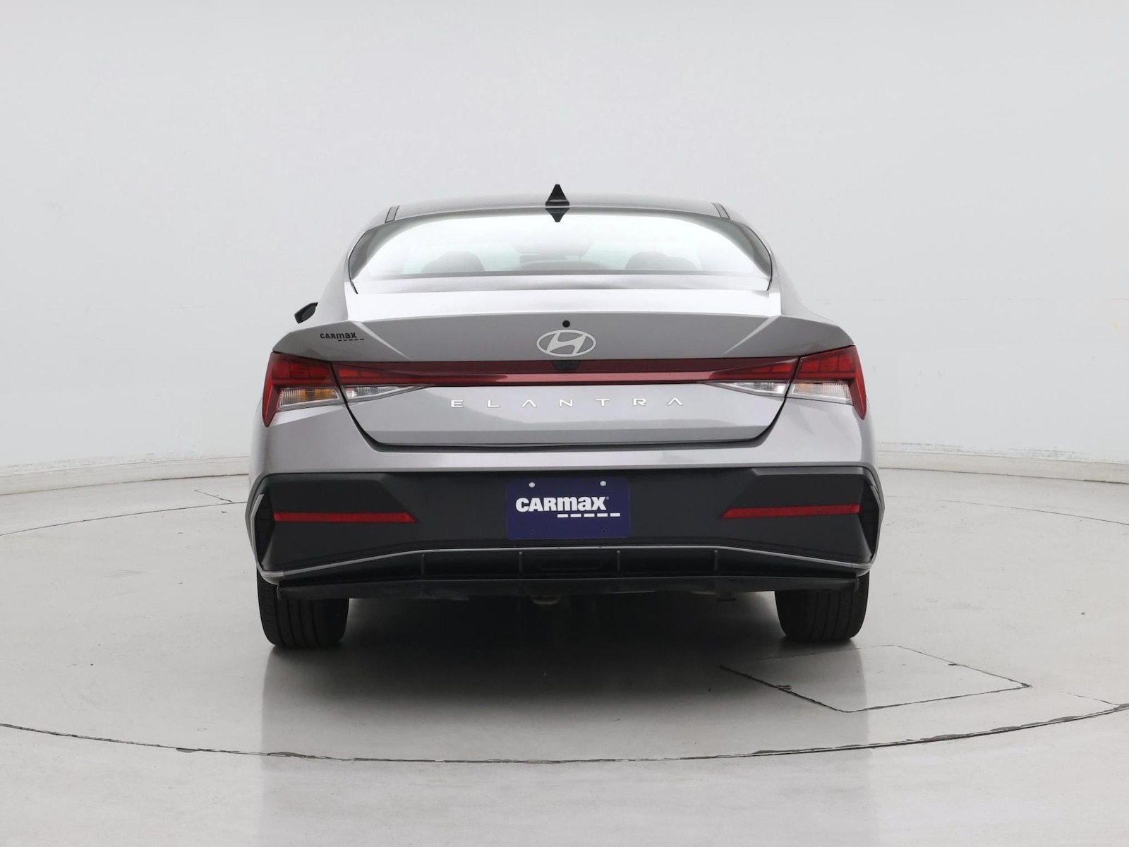 2025 Hyundai Elantra SEL - Photo 7