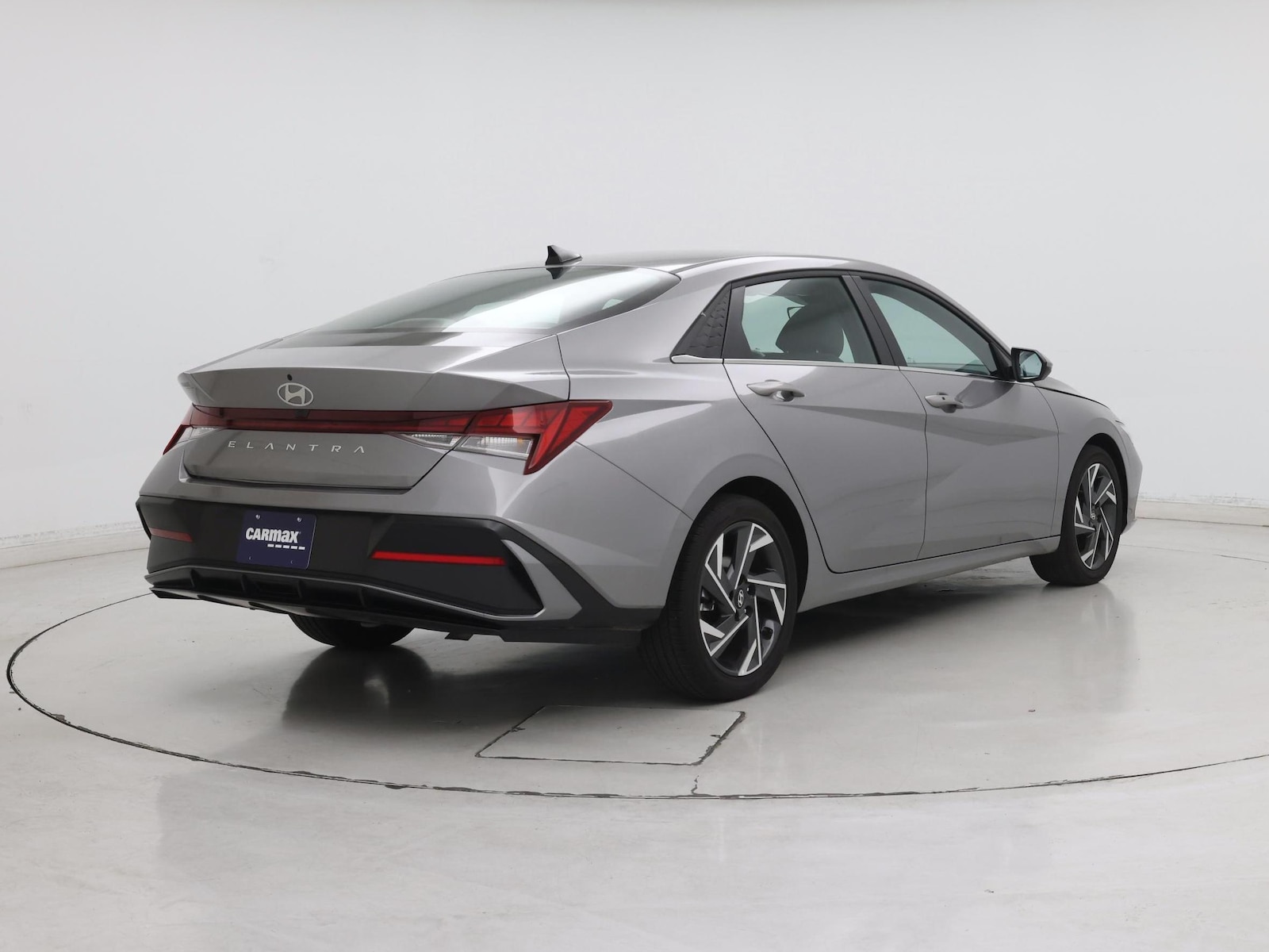 2025 Hyundai Elantra SEL - Photo 9