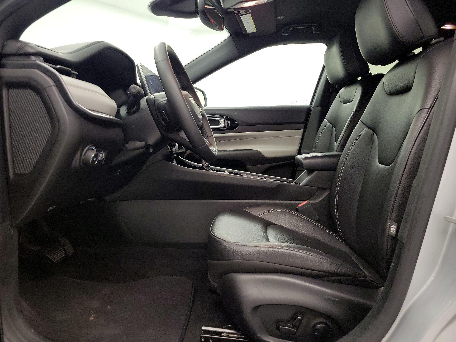 Thumbnail: 2025 Jeep Compass - 11