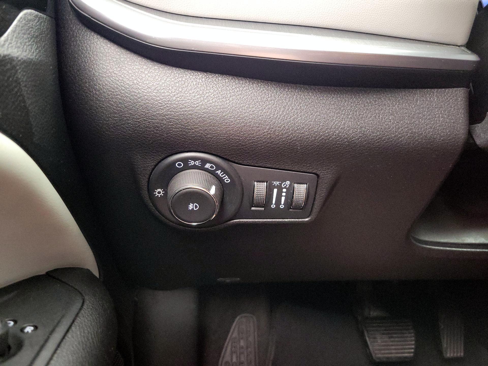 Thumbnail: 2025 Jeep Compass - 13