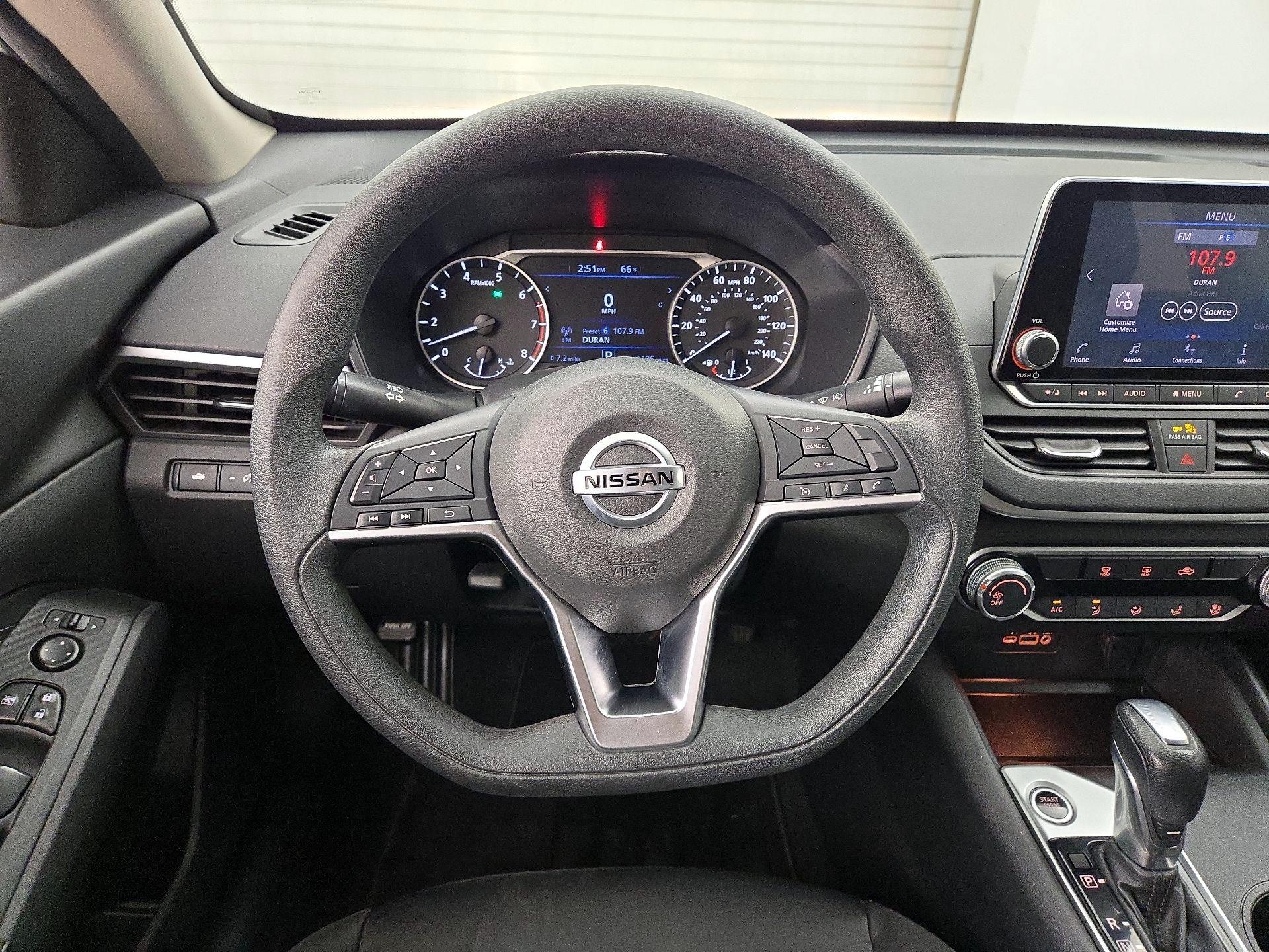 Thumbnail: 2020 Nissan Altima - 10