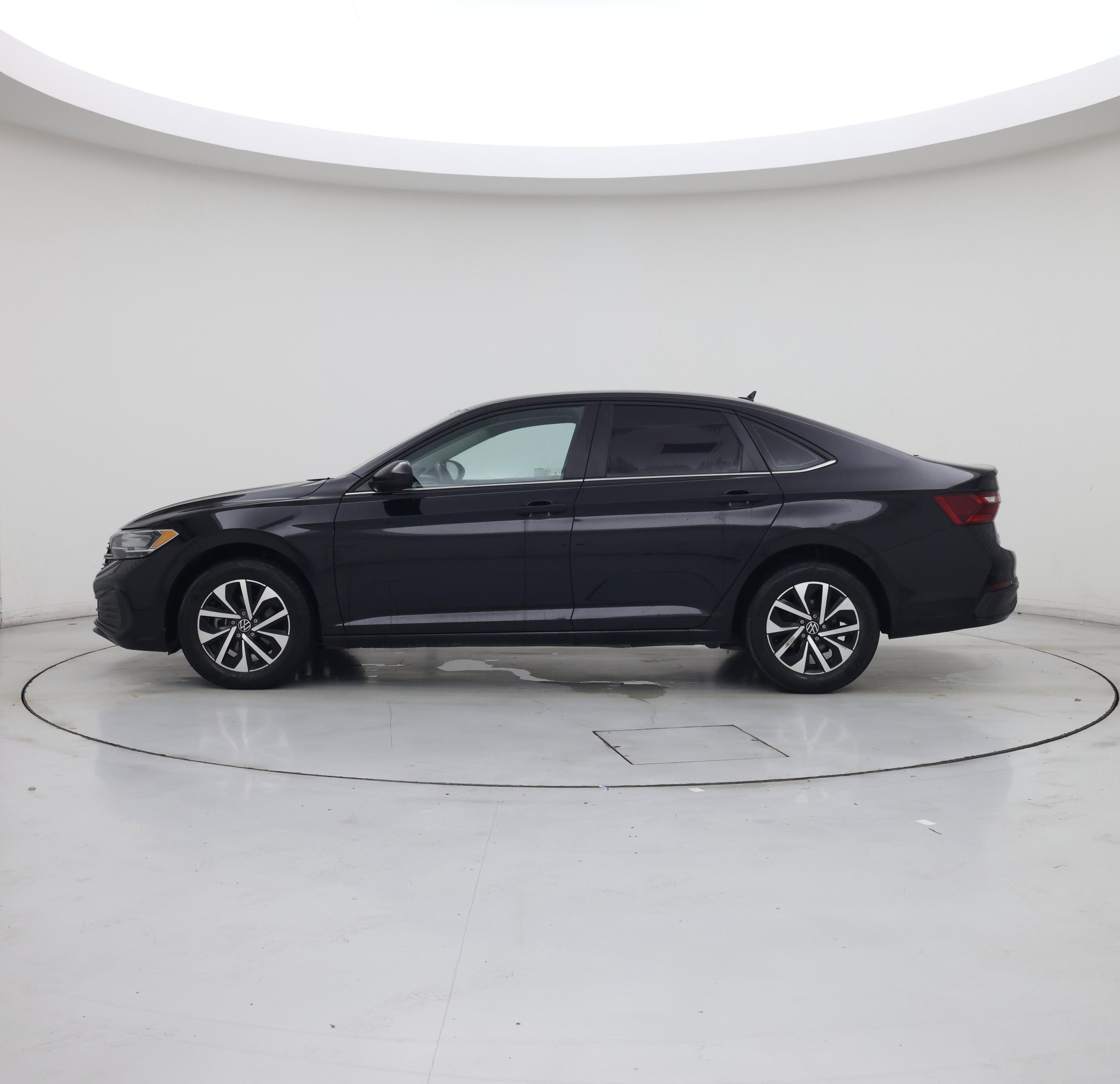 Thumbnail: 2024 Volkswagen Jetta - 3