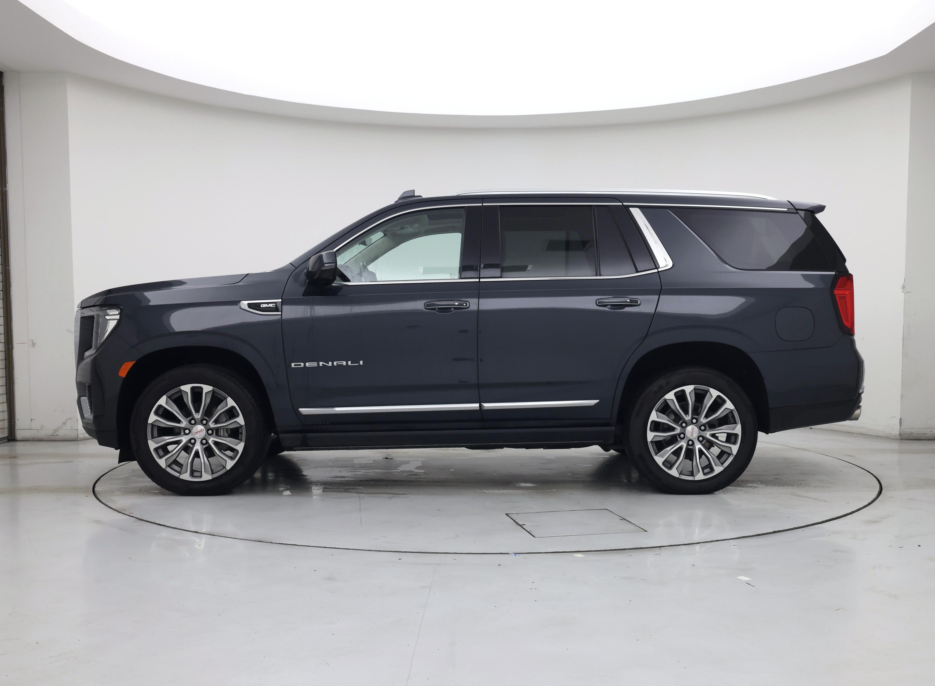Thumbnail: 2021 GMC Yukon - 3