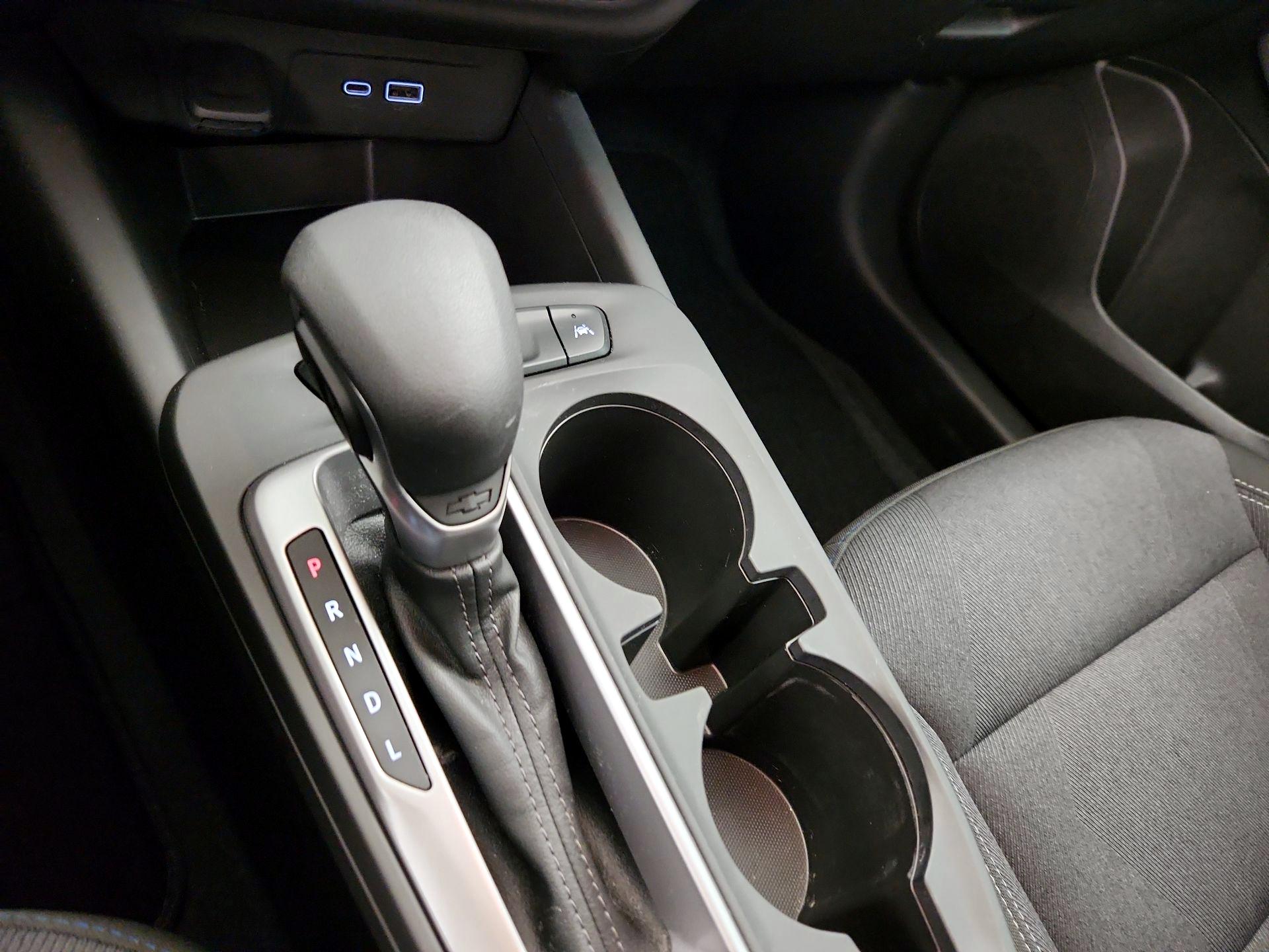 Thumbnail: 2025 Chevrolet Trax - 17