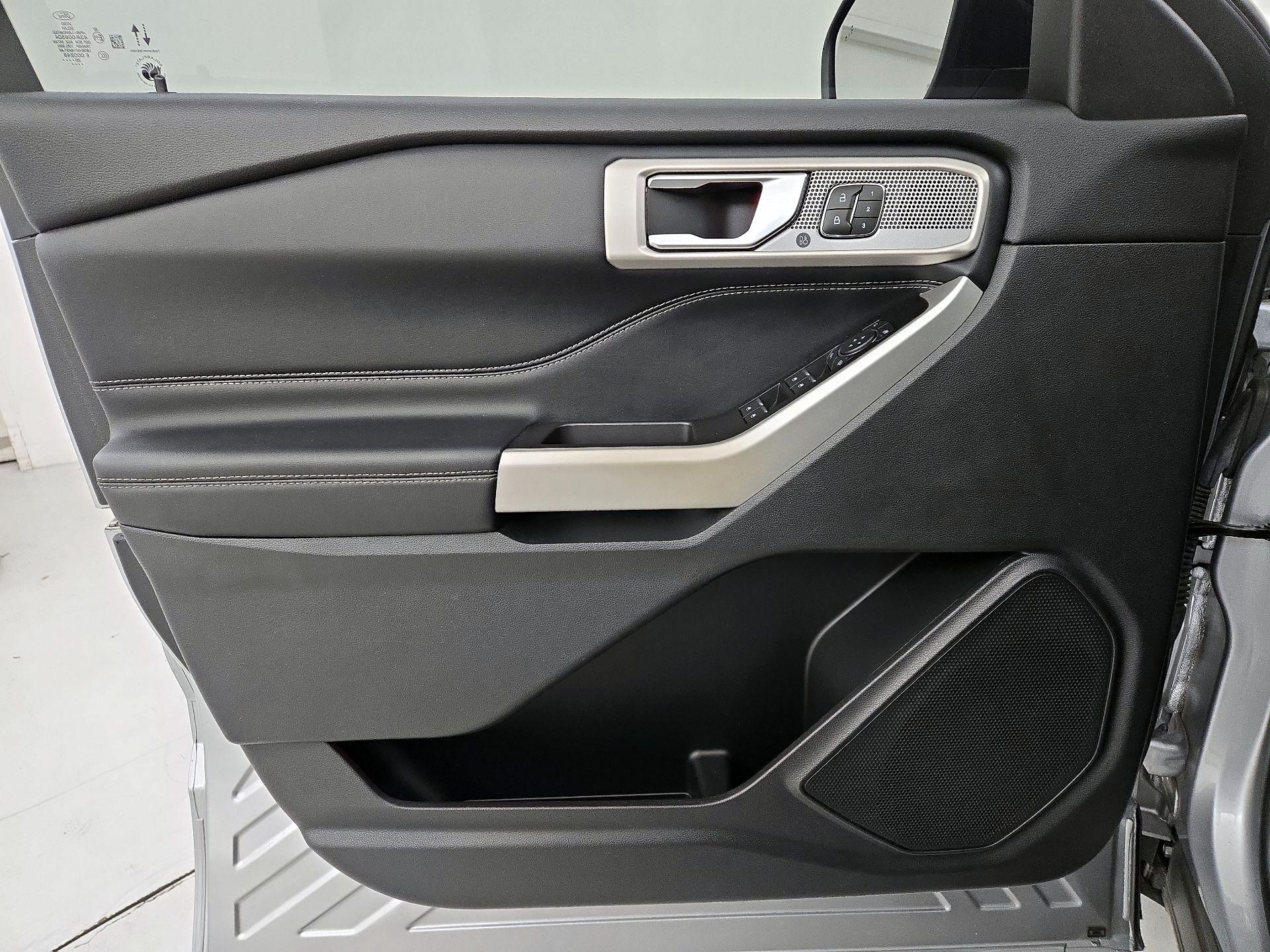 Thumbnail: 2021 Ford Explorer - 12