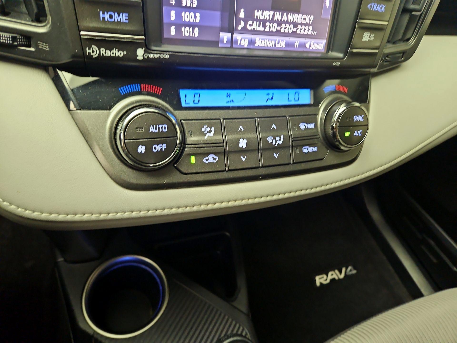 Thumbnail: 2015 Toyota RAV4 - 16