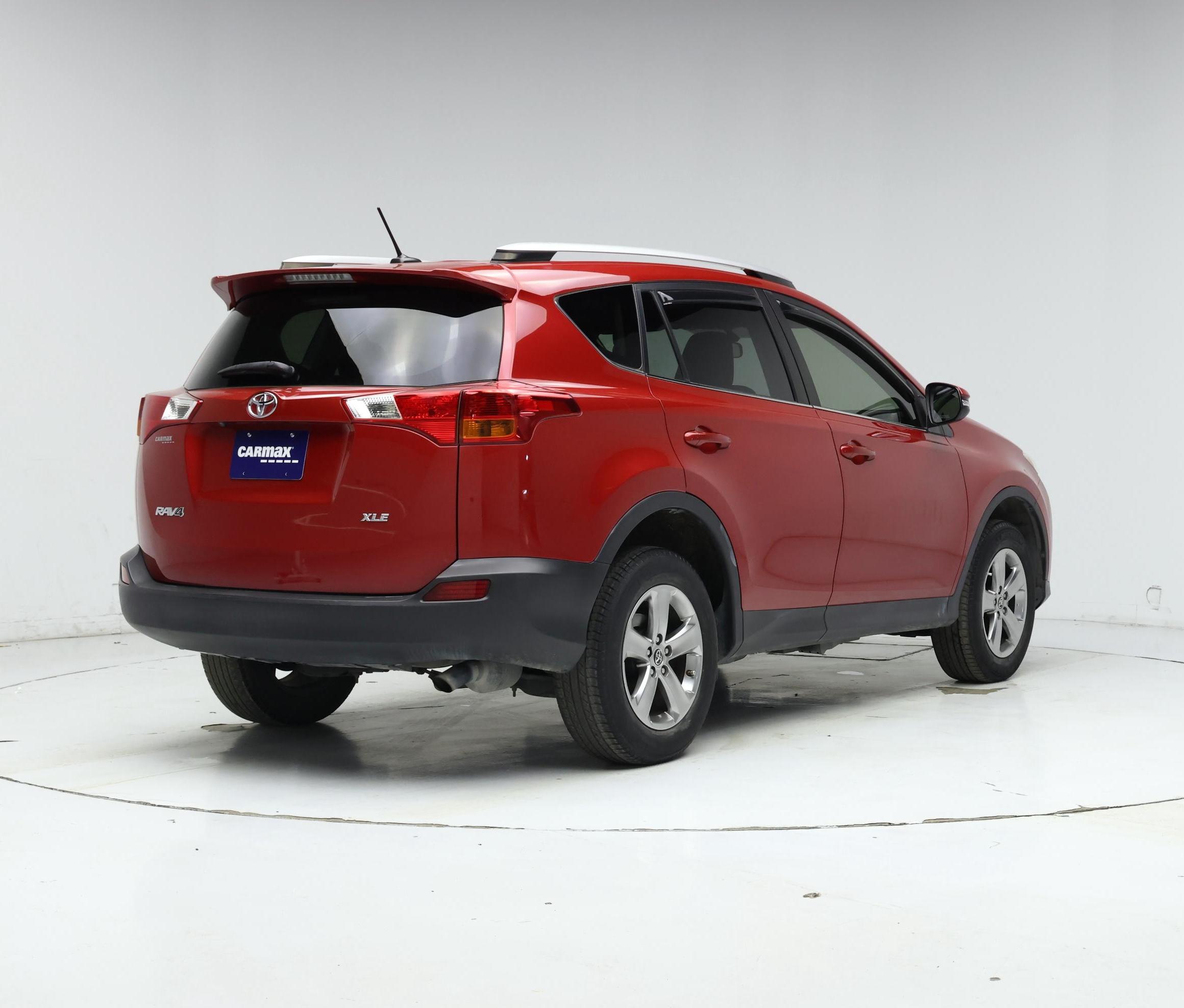 Thumbnail: 2015 Toyota RAV4 - 8