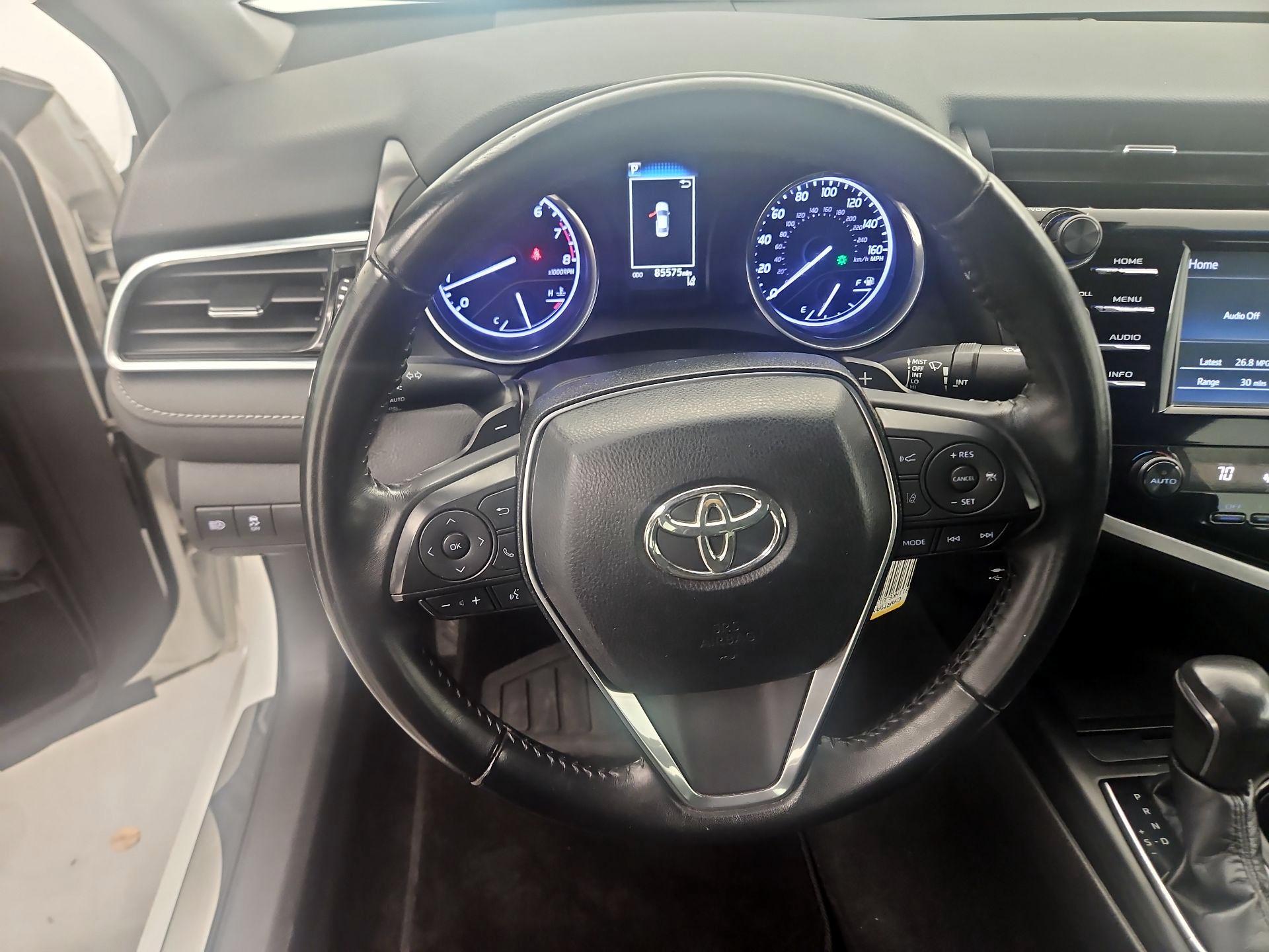 Thumbnail: 2018 Toyota Camry - 10