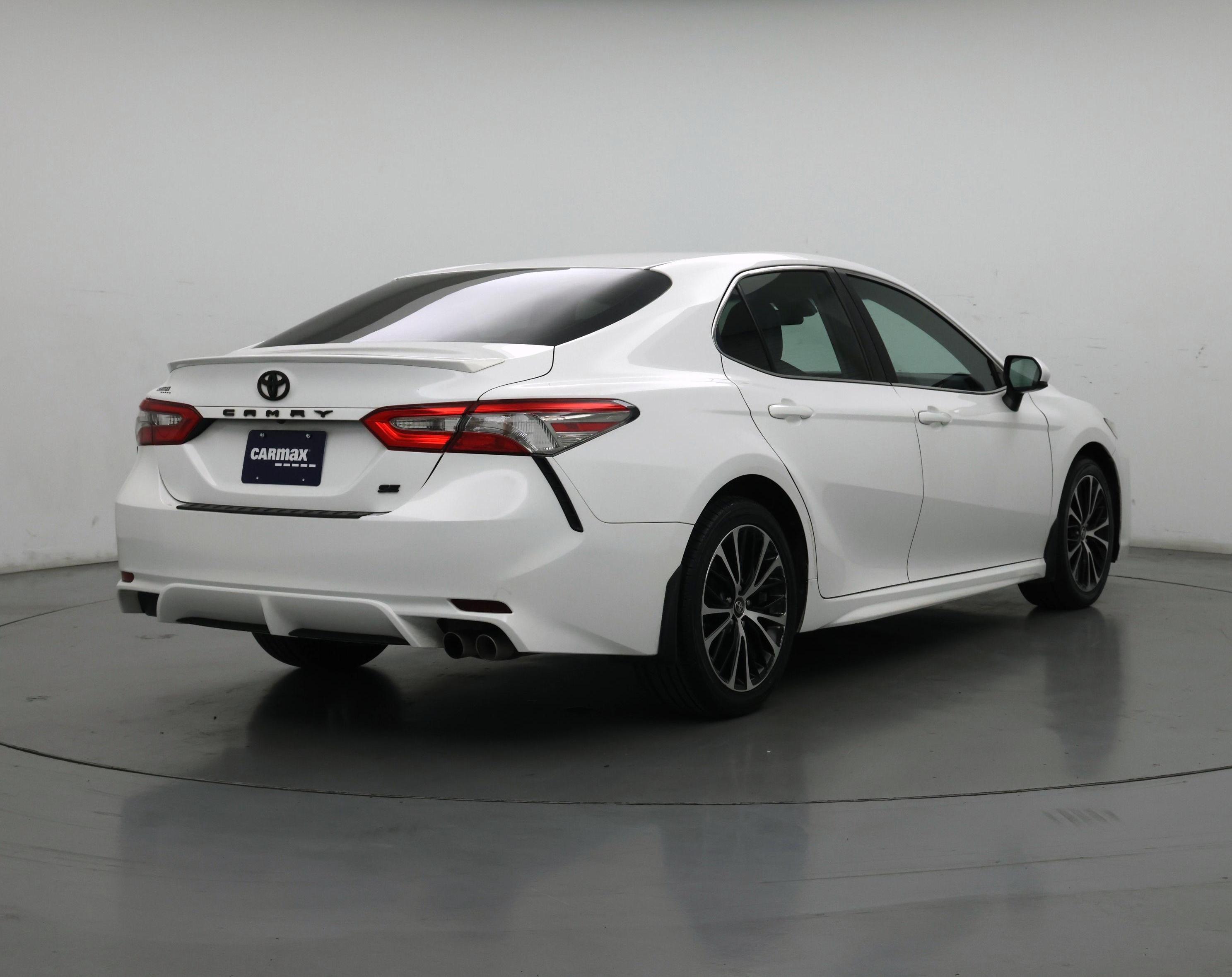 Thumbnail: 2018 Toyota Camry - 8
