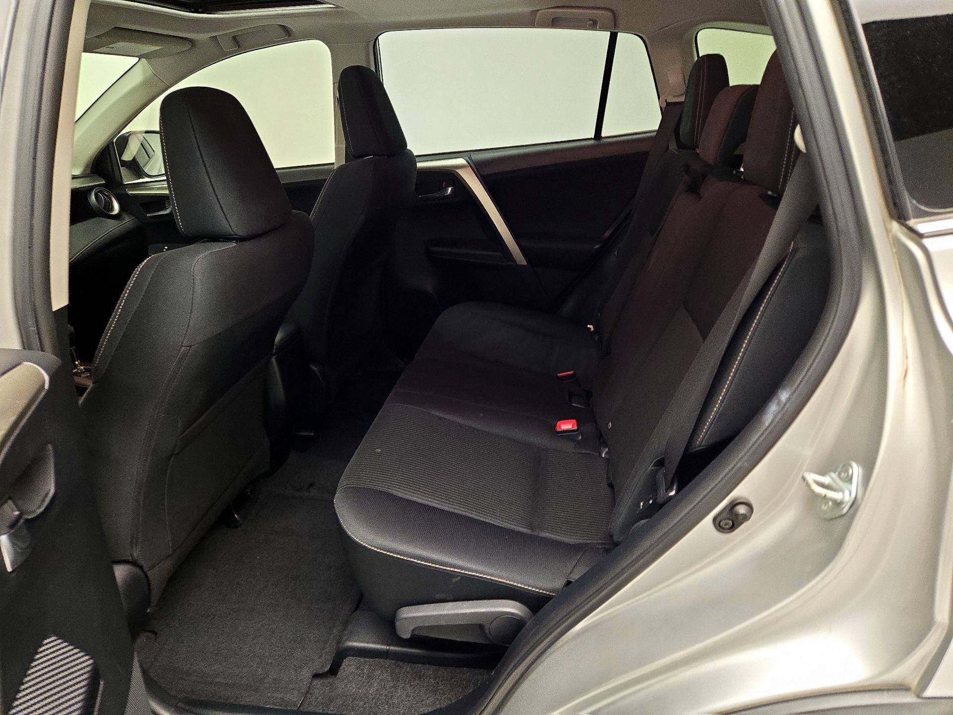 Thumbnail: 2014 Toyota RAV4 - 20