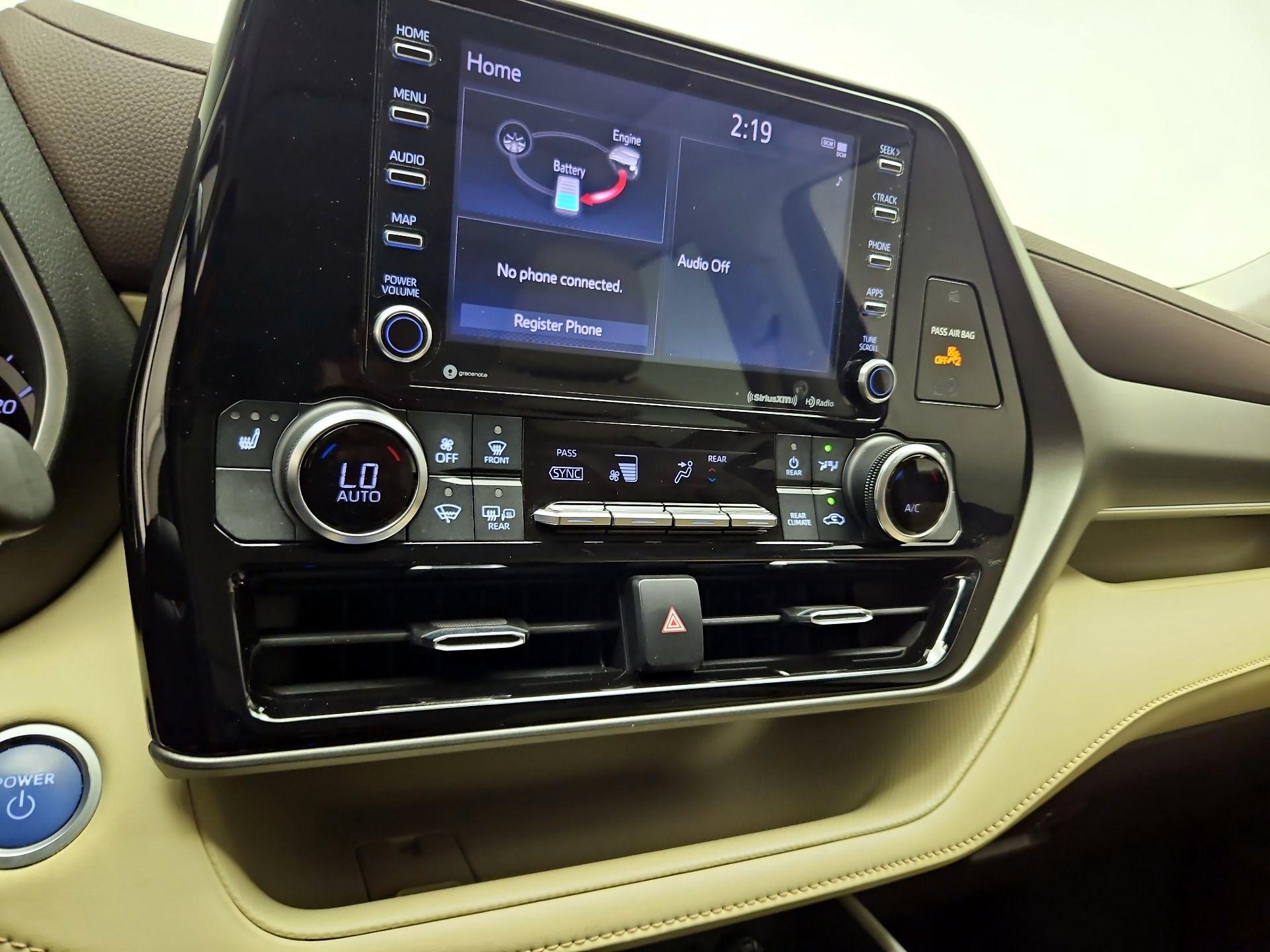 Thumbnail: 2021 Toyota Highlander - 15