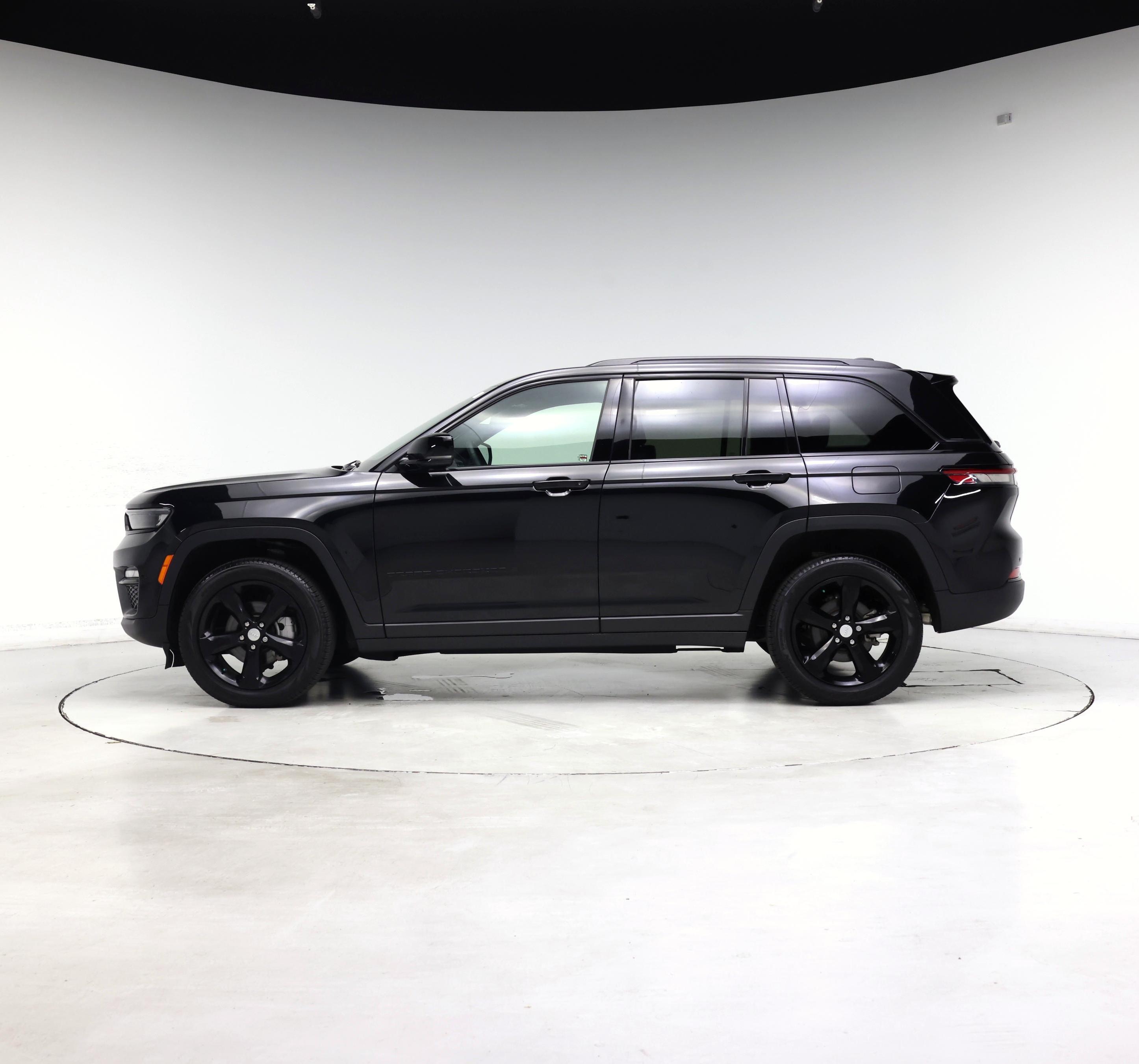 Thumbnail: 2025 Jeep Grand Cherokee - 3