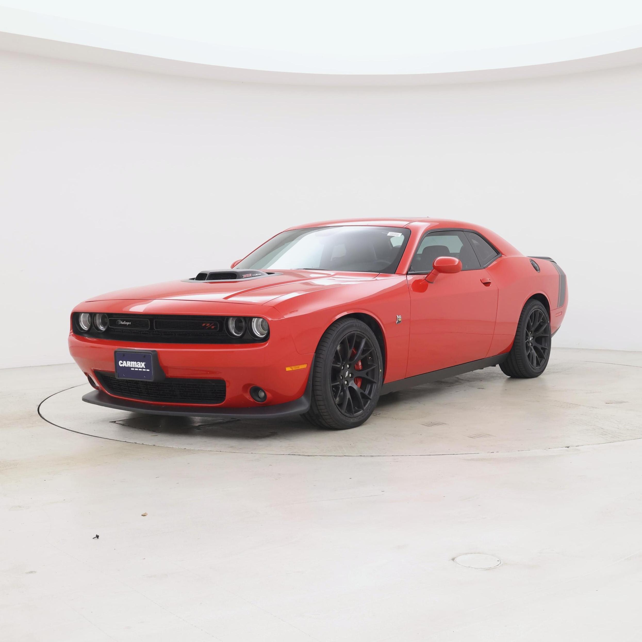 Thumbnail: 2018 Dodge Challenger - 4