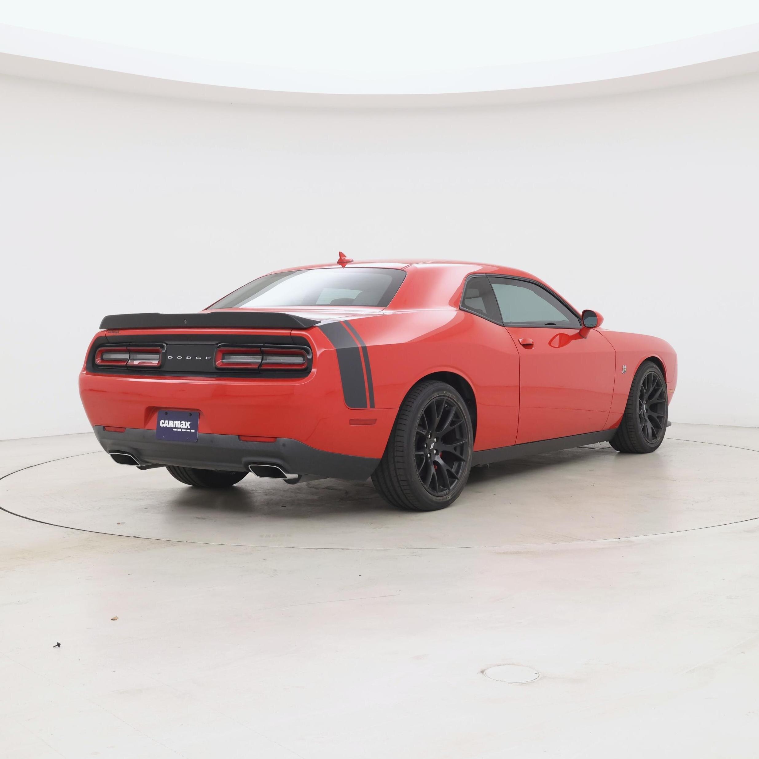 Thumbnail: 2018 Dodge Challenger - 8