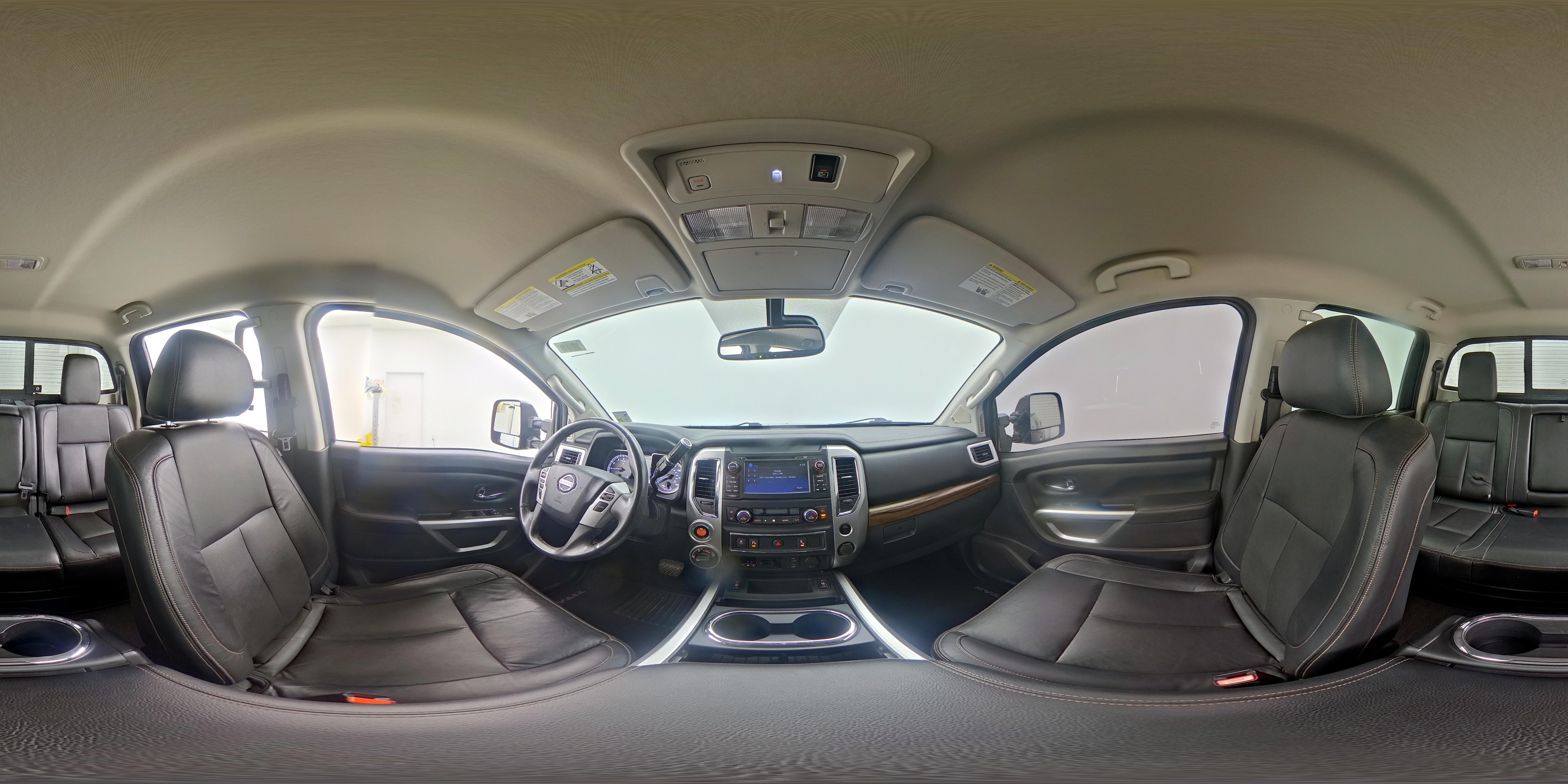 2017 Nissan Titan SL - Photo 25