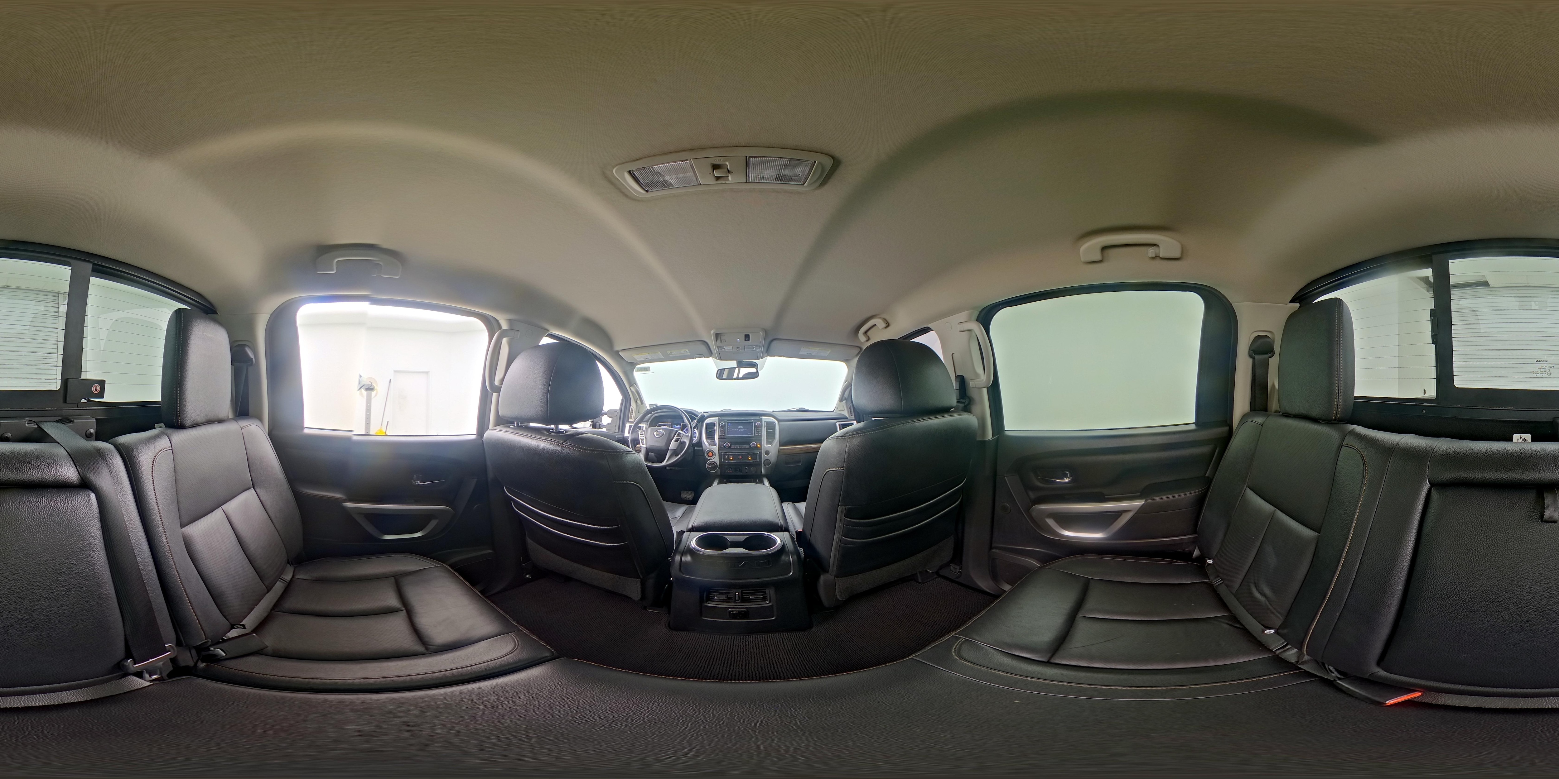 2017 Nissan Titan SL - Photo 26