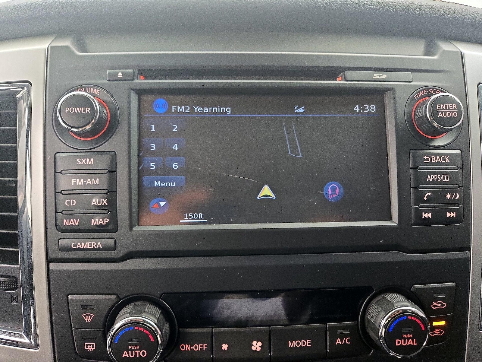 2017 Nissan Titan SL - Photo 15