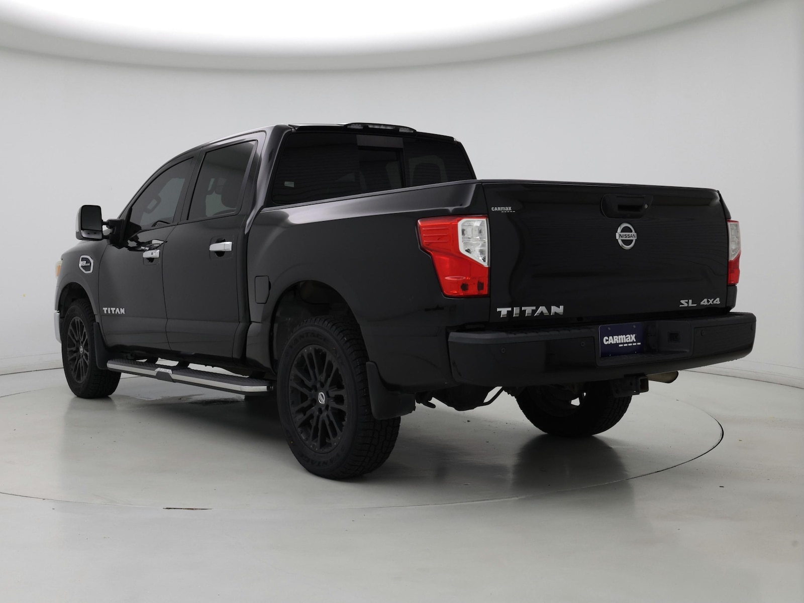 2017 Nissan Titan SL - Photo 3
