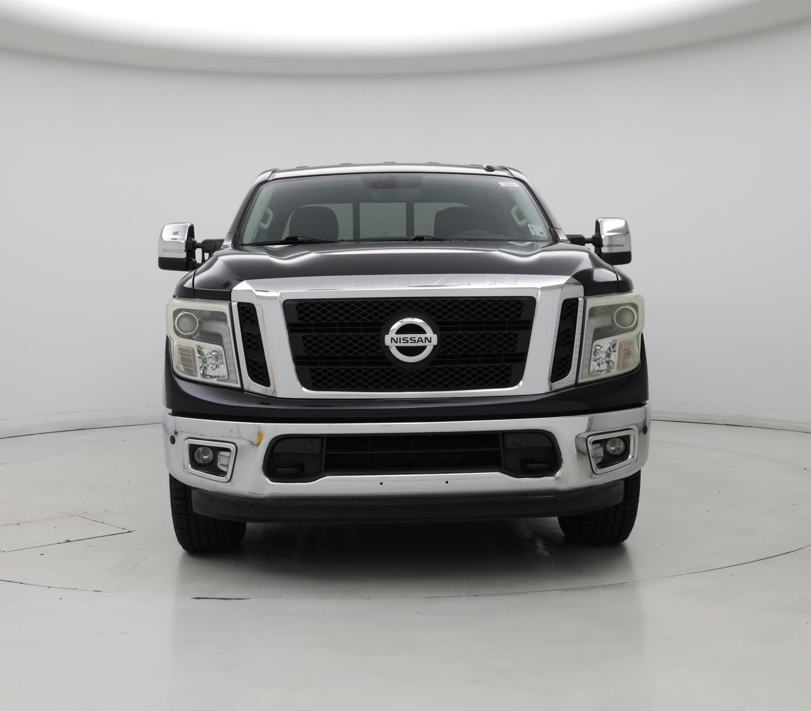 Thumbnail: 2017 Nissan Titan - 5