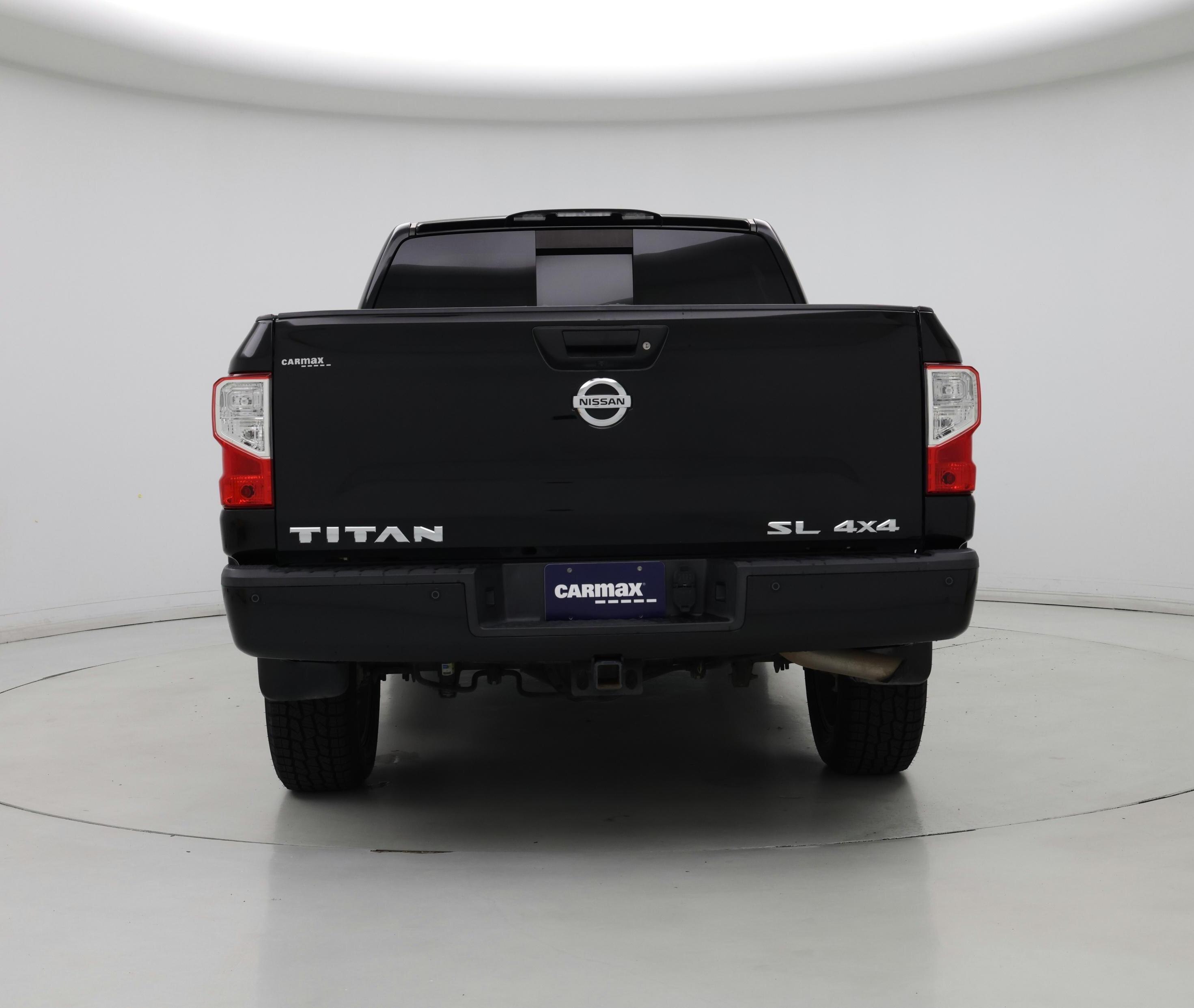 Thumbnail: 2017 Nissan Titan - 6