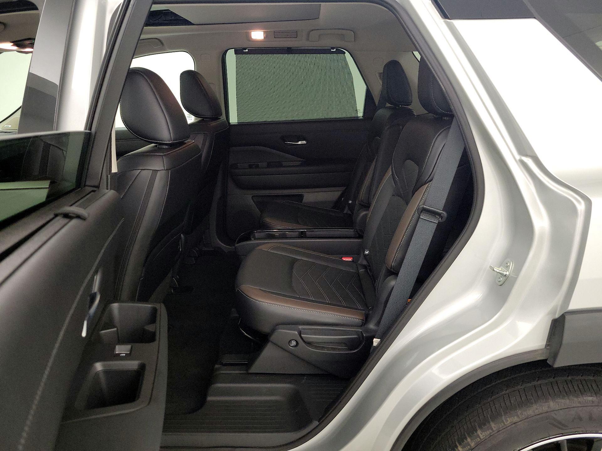 Thumbnail: 2024 Nissan Pathfinder - 20