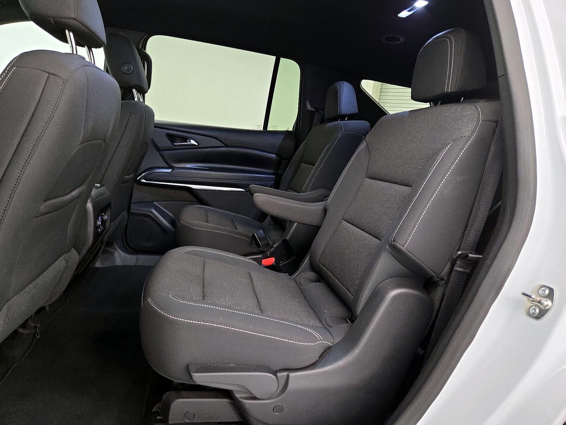 Thumbnail: 2025 Chevrolet Traverse - 19