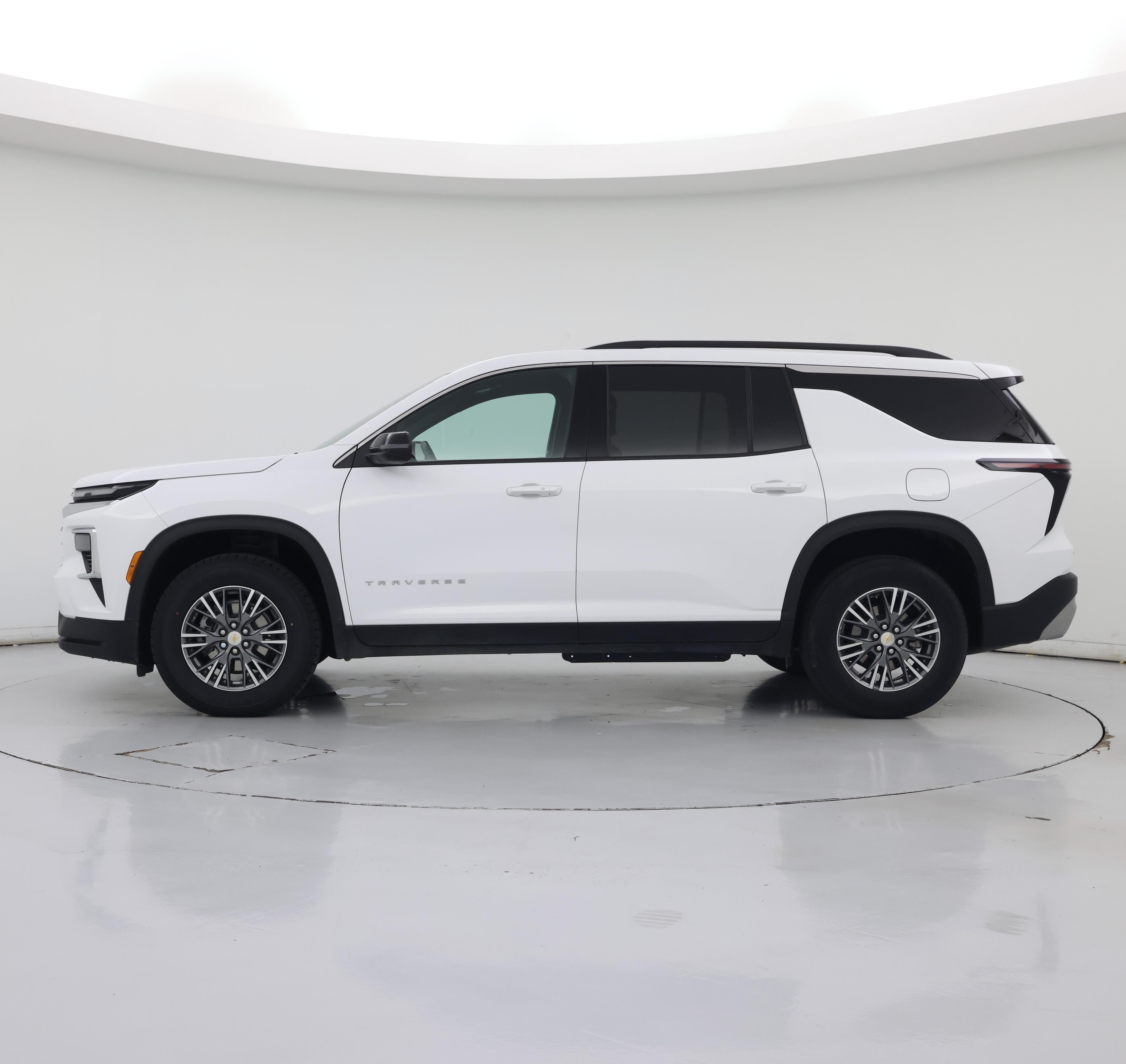 Thumbnail: 2025 Chevrolet Traverse - 3