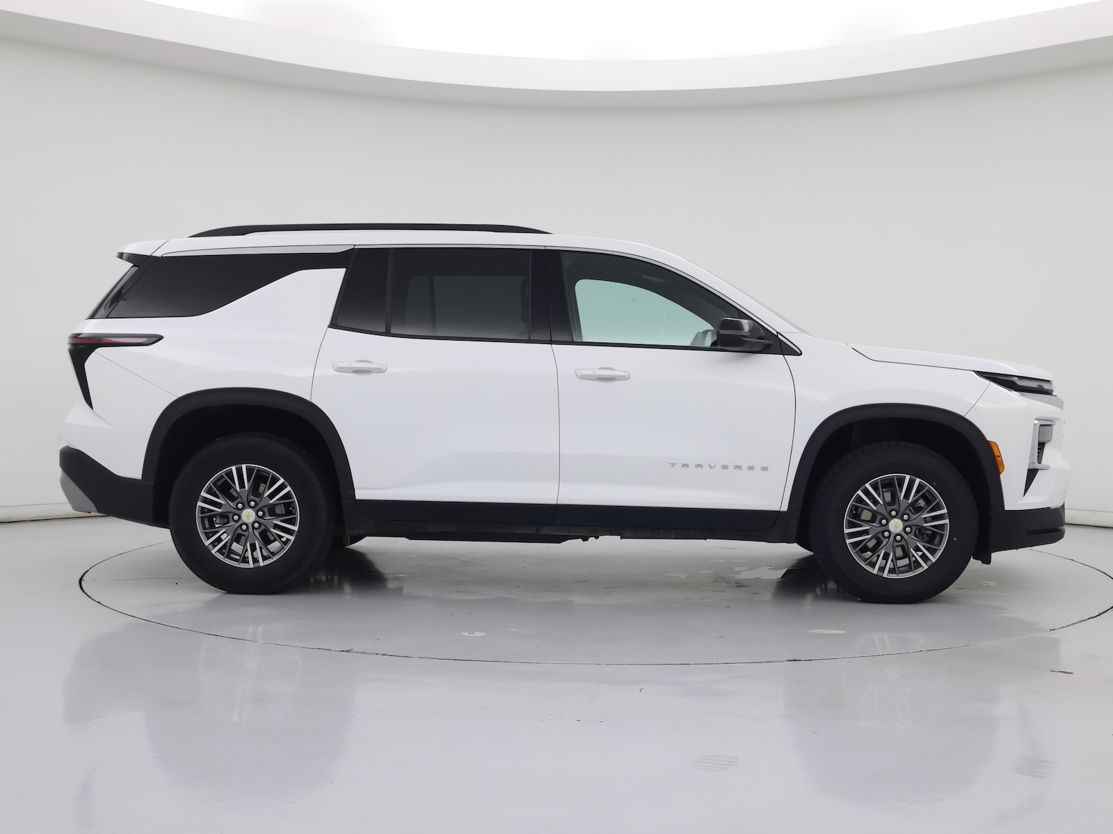 2025 Chevrolet Traverse LT - Photo 8