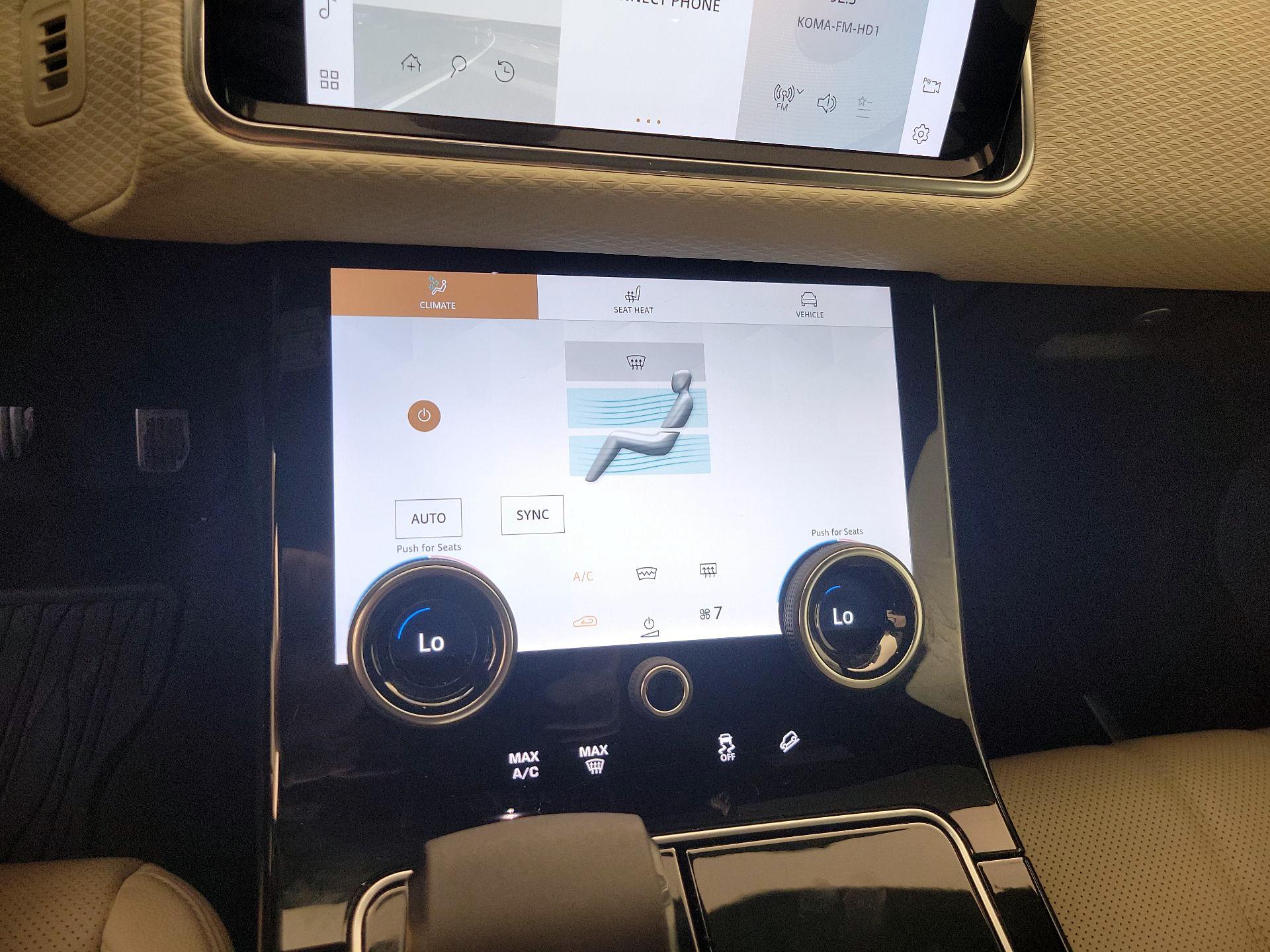 Thumbnail: 2021 Land Rover Range Rover Velar - 17