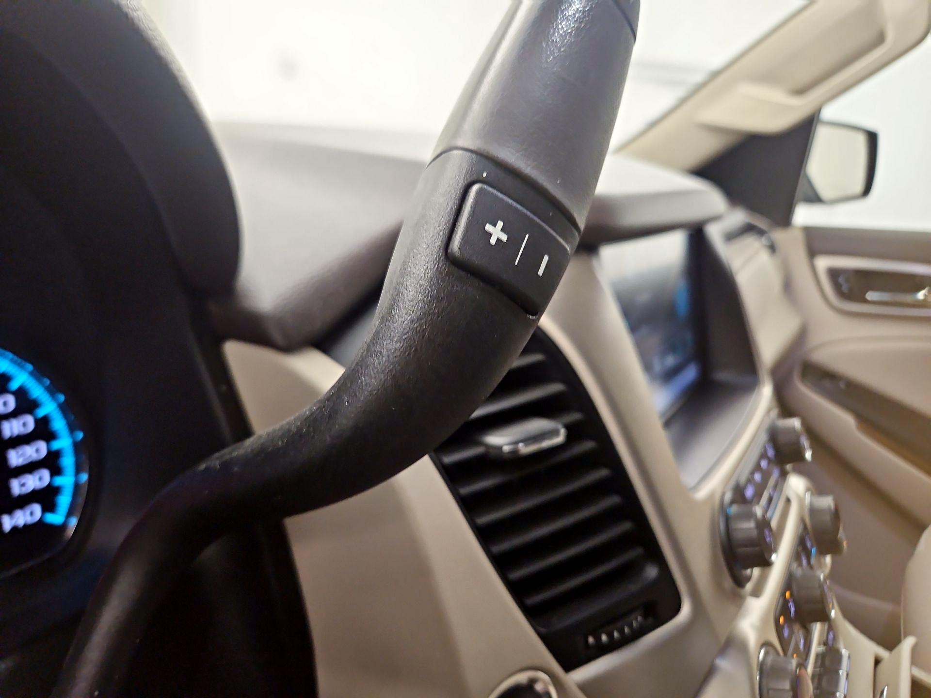 Thumbnail: 2020 GMC Yukon XL - 15