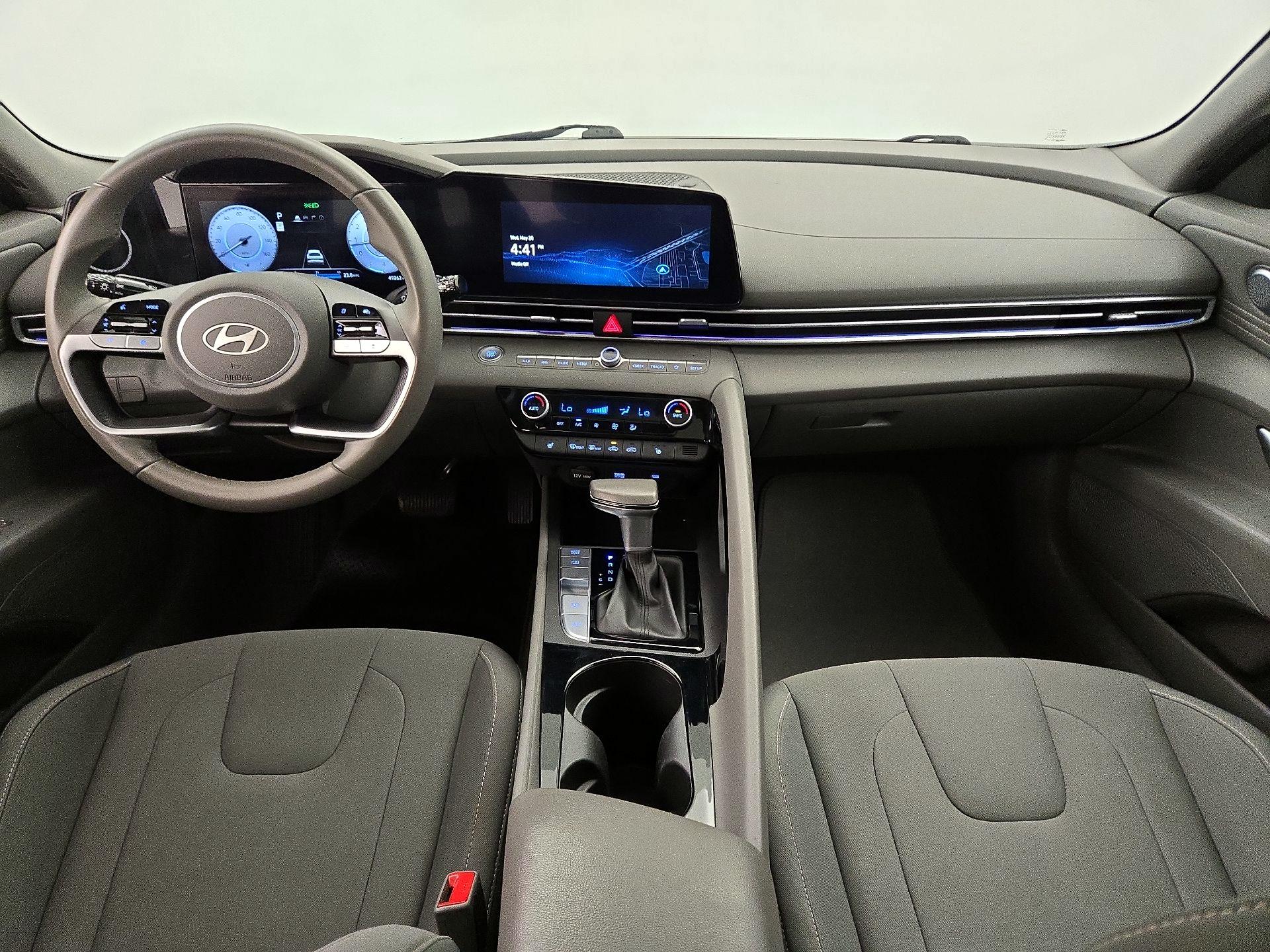 Thumbnail: 2025 Hyundai Elantra - 9
