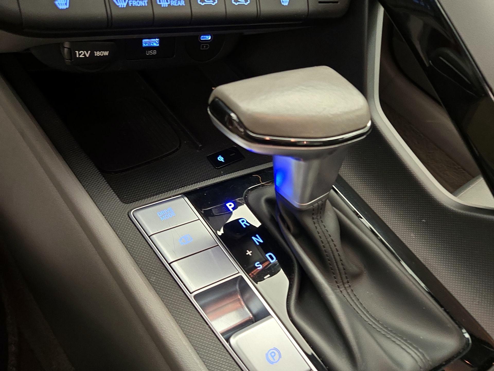Thumbnail: 2025 Hyundai Elantra - 18