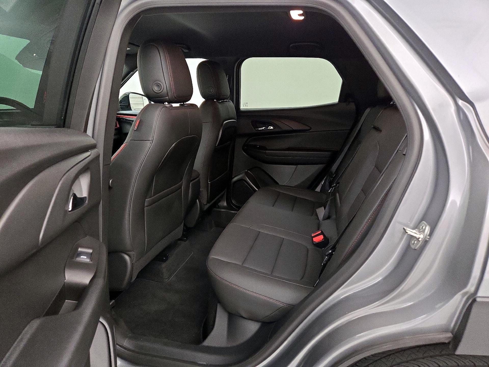 Thumbnail: 2025 Chevrolet TrailBlazer - 19