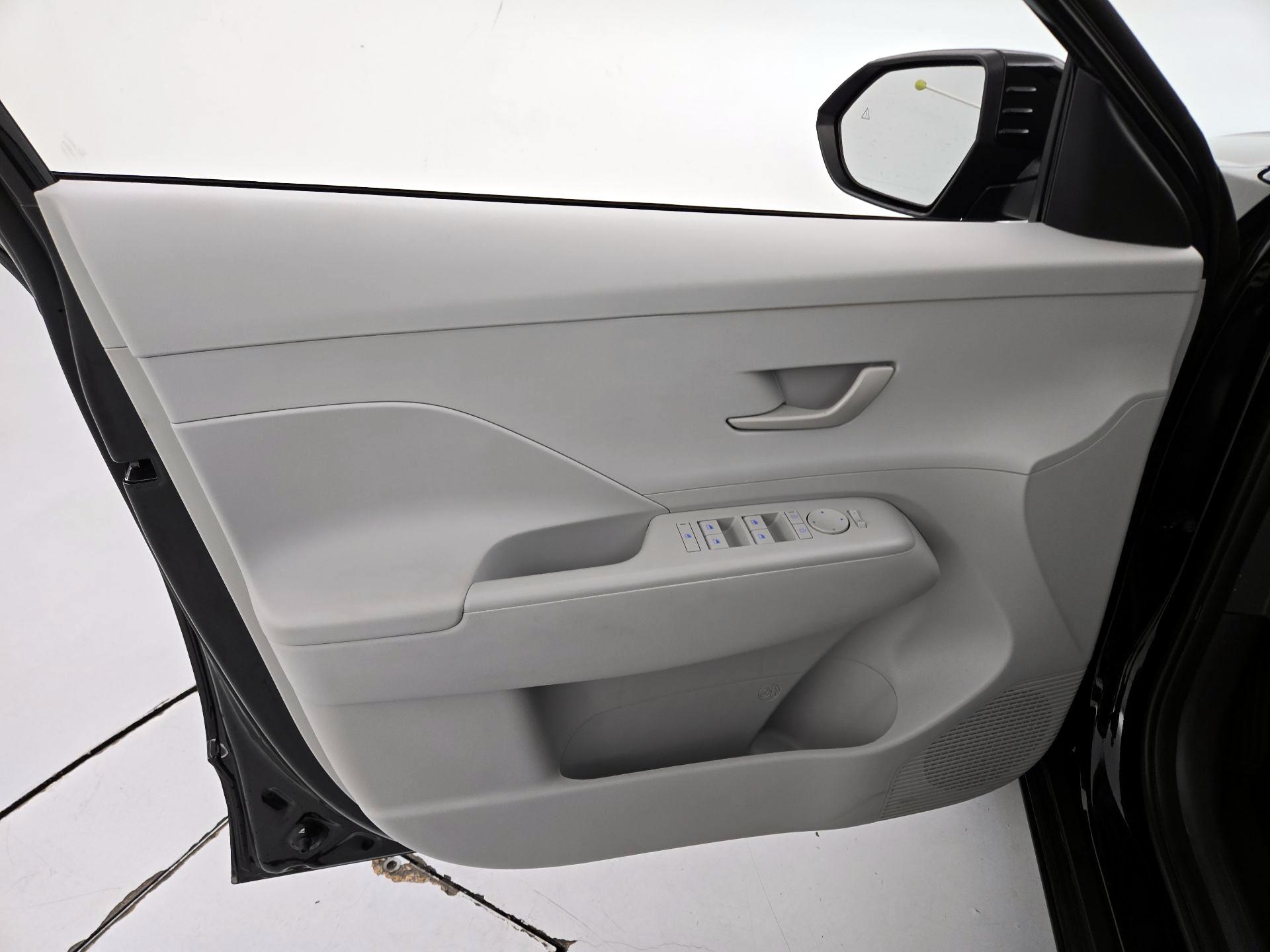 Thumbnail: 2025 Hyundai Kona - 12