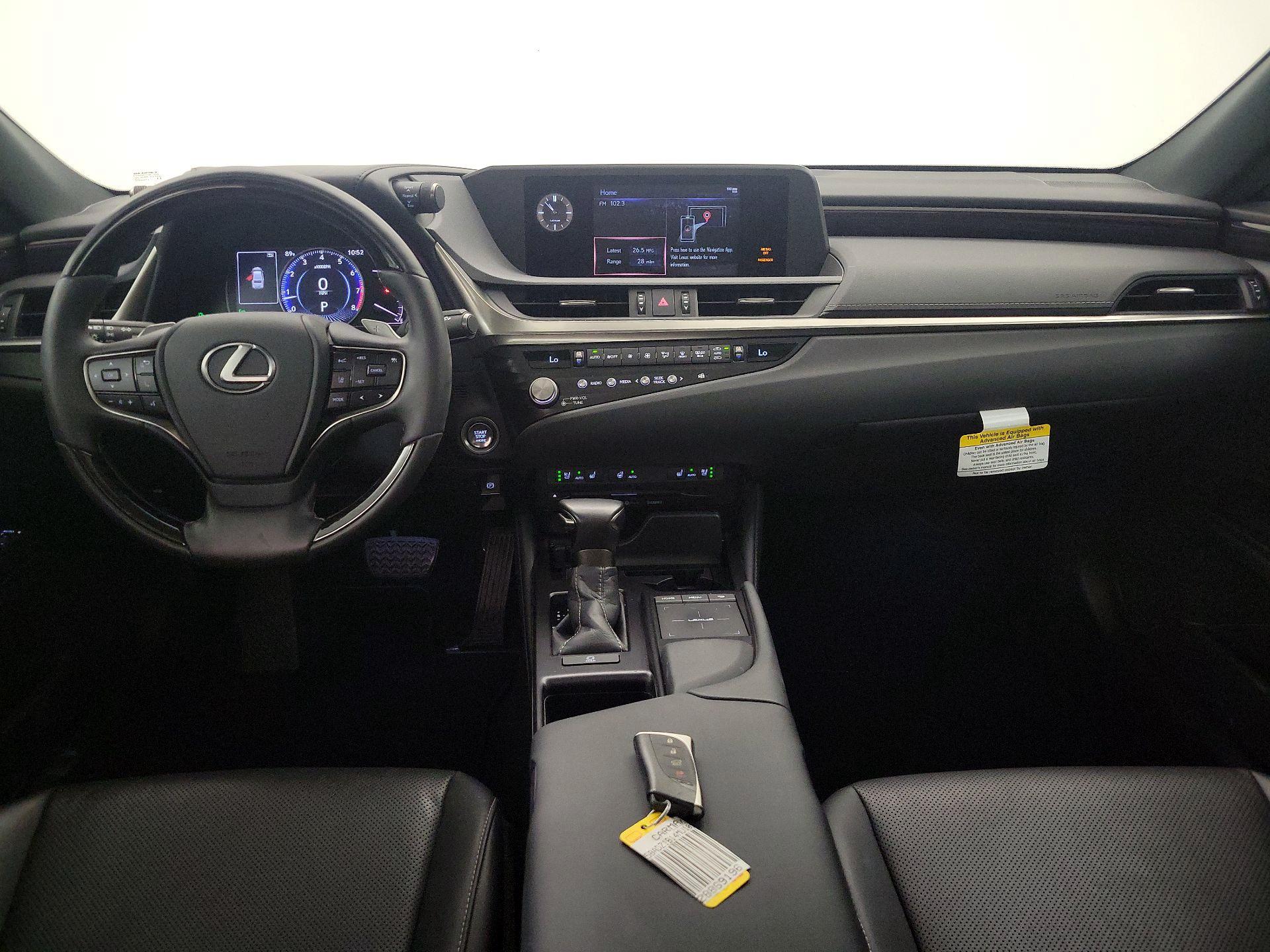 Thumbnail: 2021 Lexus ES - 9