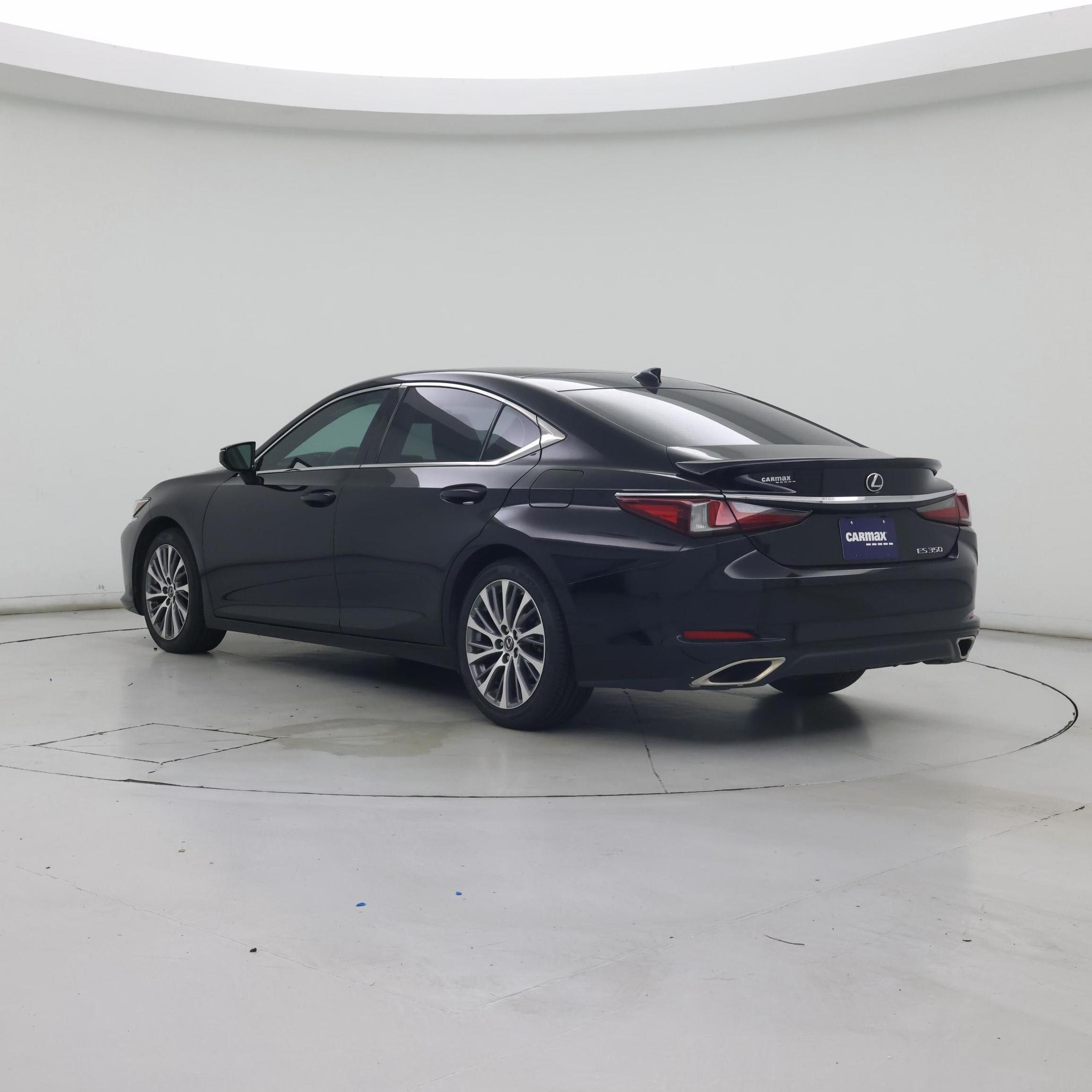 Thumbnail: 2021 Lexus ES - 2